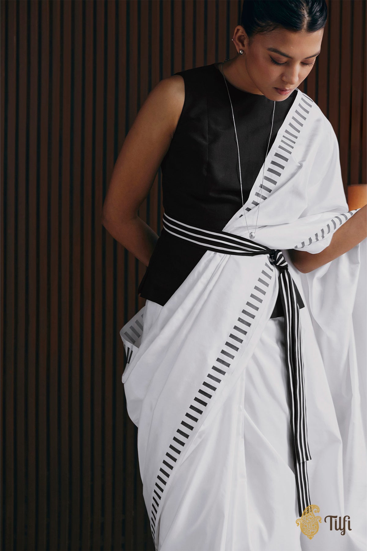 'Piano Keys' White Pure Katan Silk Banarasi Handloom Saree