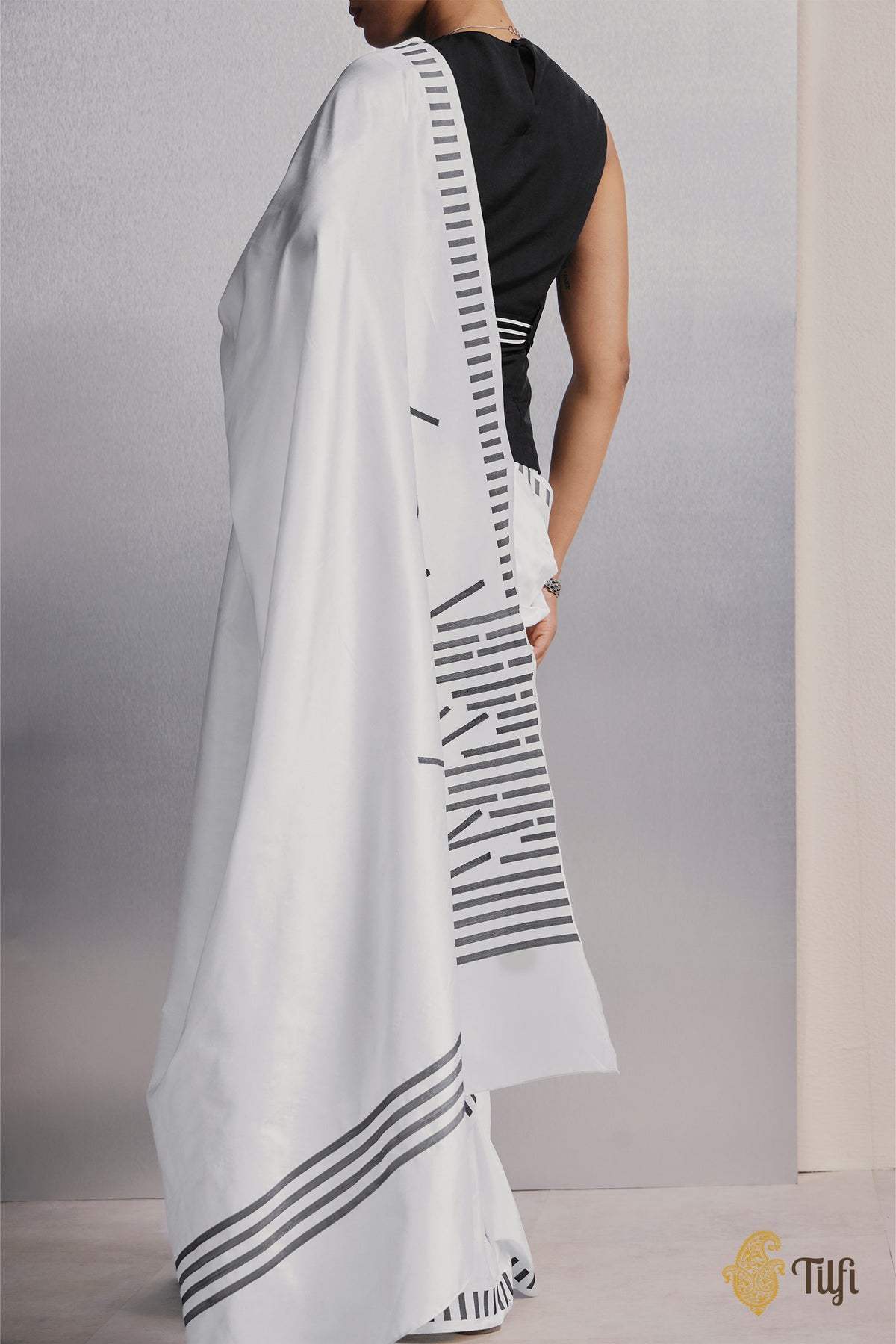 'Piano Keys' White Pure Katan Silk Banarasi Handloom Saree