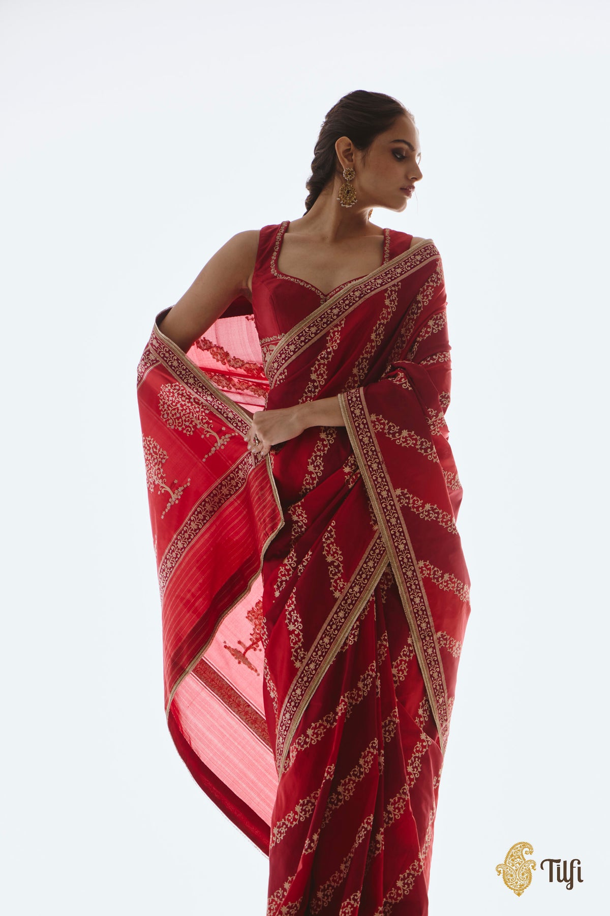 Pre-Order: 'Nandana' Red-Maroon Pure Katan Silk Banarasi Handloom Saree