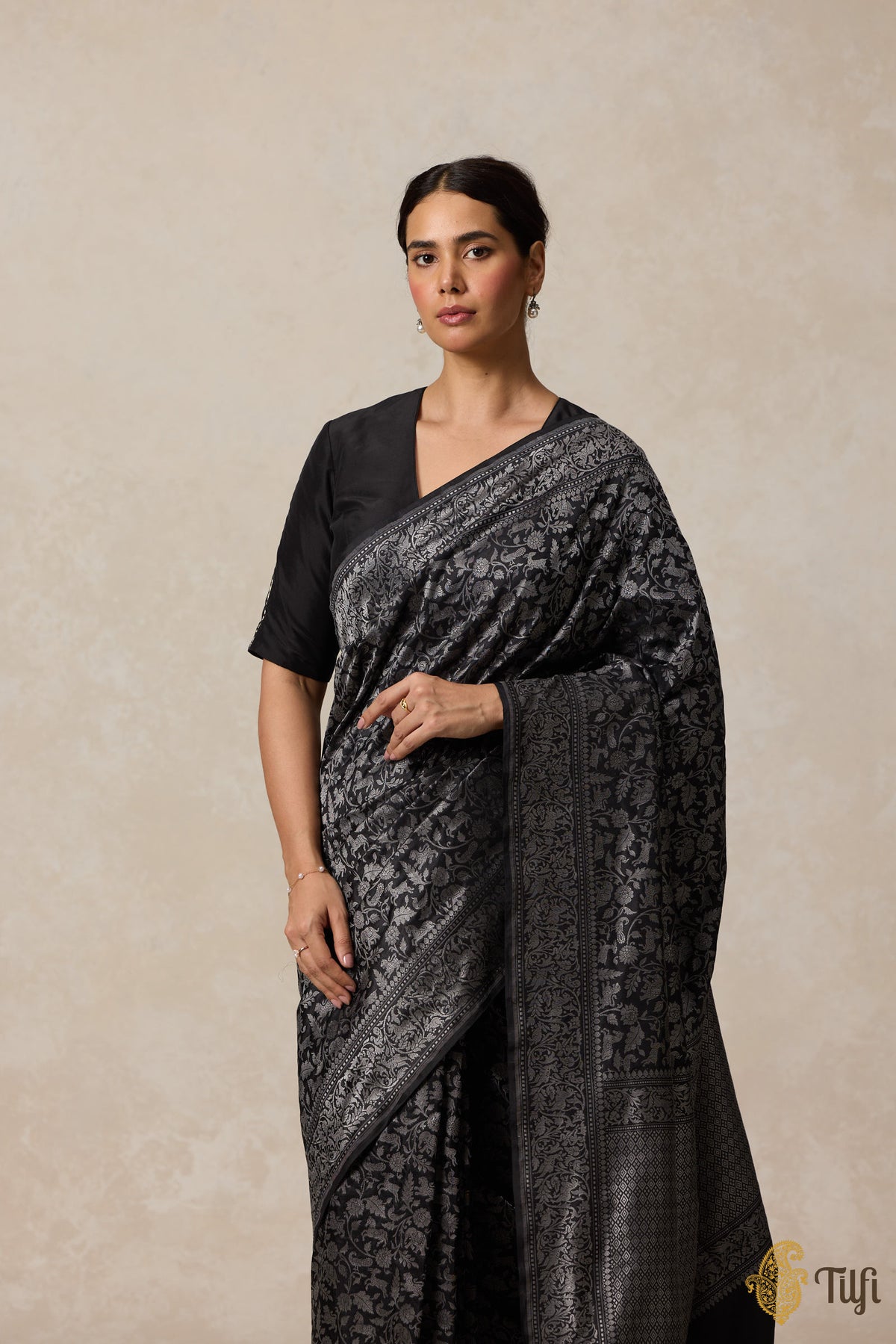 Black Grey Pure Katan Silk Banarasi Shikargah Handloom Saree