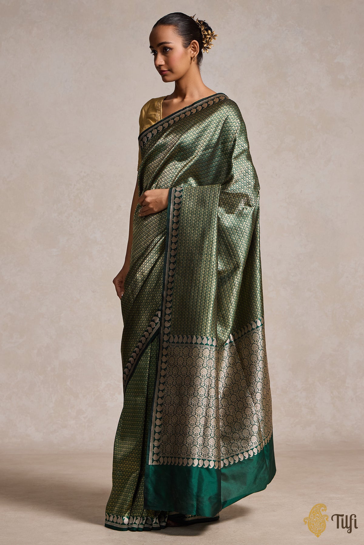 Bottle Green Pure Katan Silk Banarasi Handloom Saree