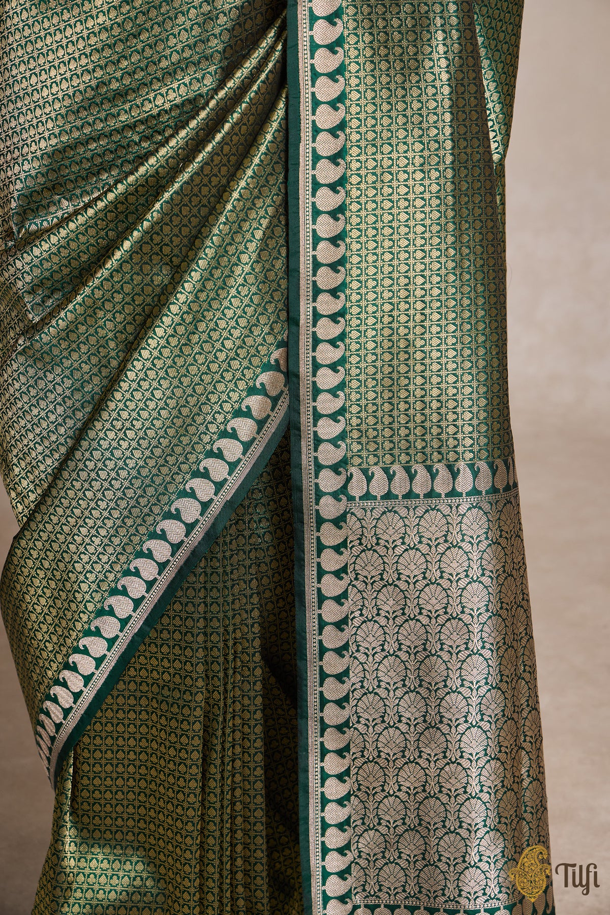 Bottle Green Pure Katan Silk Banarasi Handloom Saree