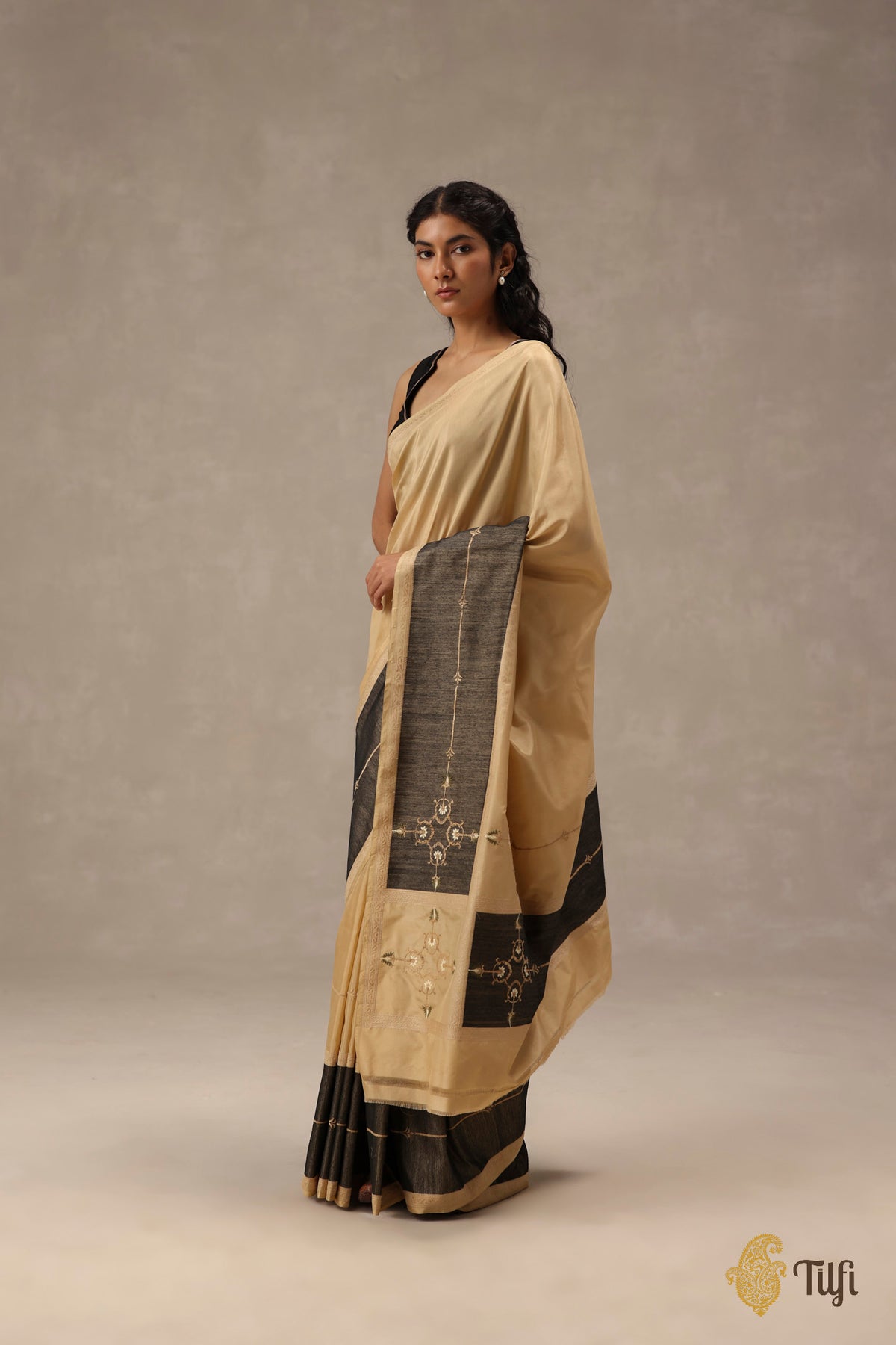 'Sienna' Beige-Black Pure Katan Gheecha Silk Banarasi Handloom Saree