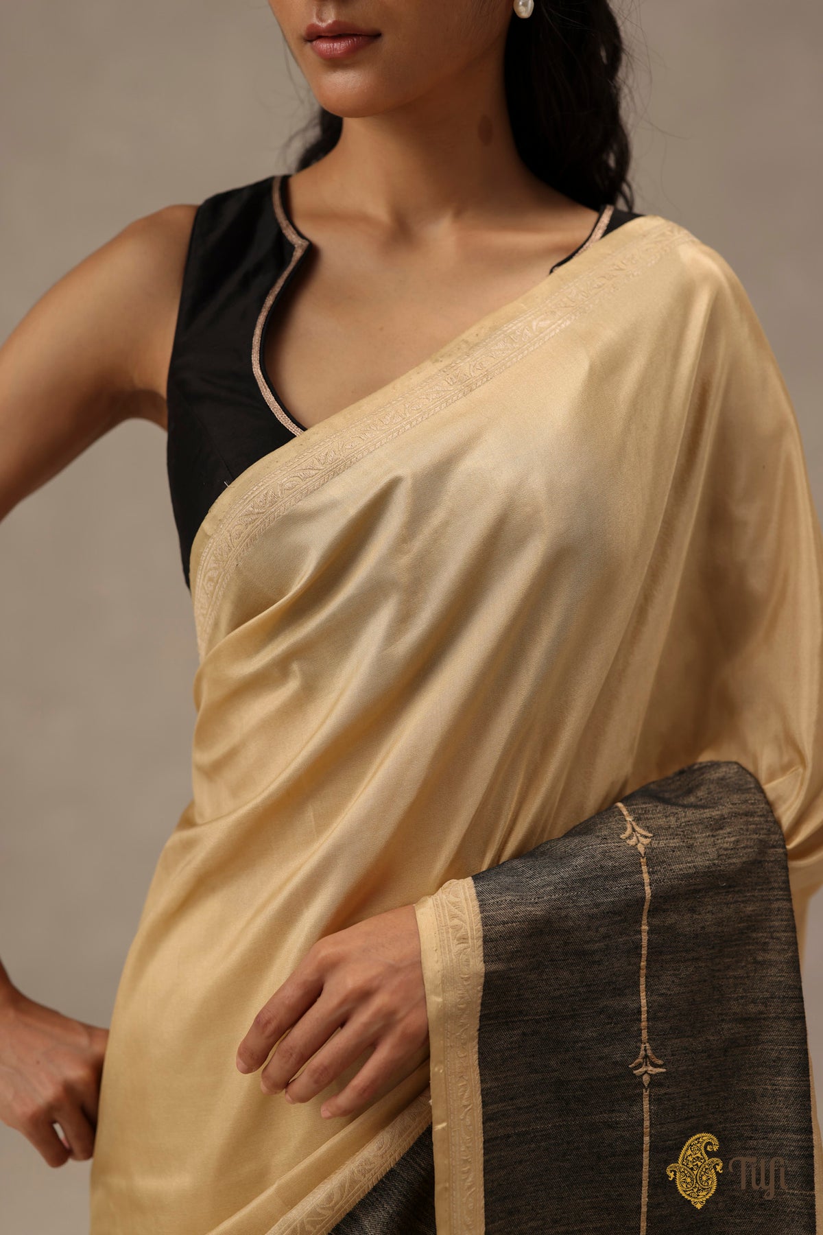 'Sienna' Beige-Black Pure Katan Gheecha Silk Banarasi Handloom Saree