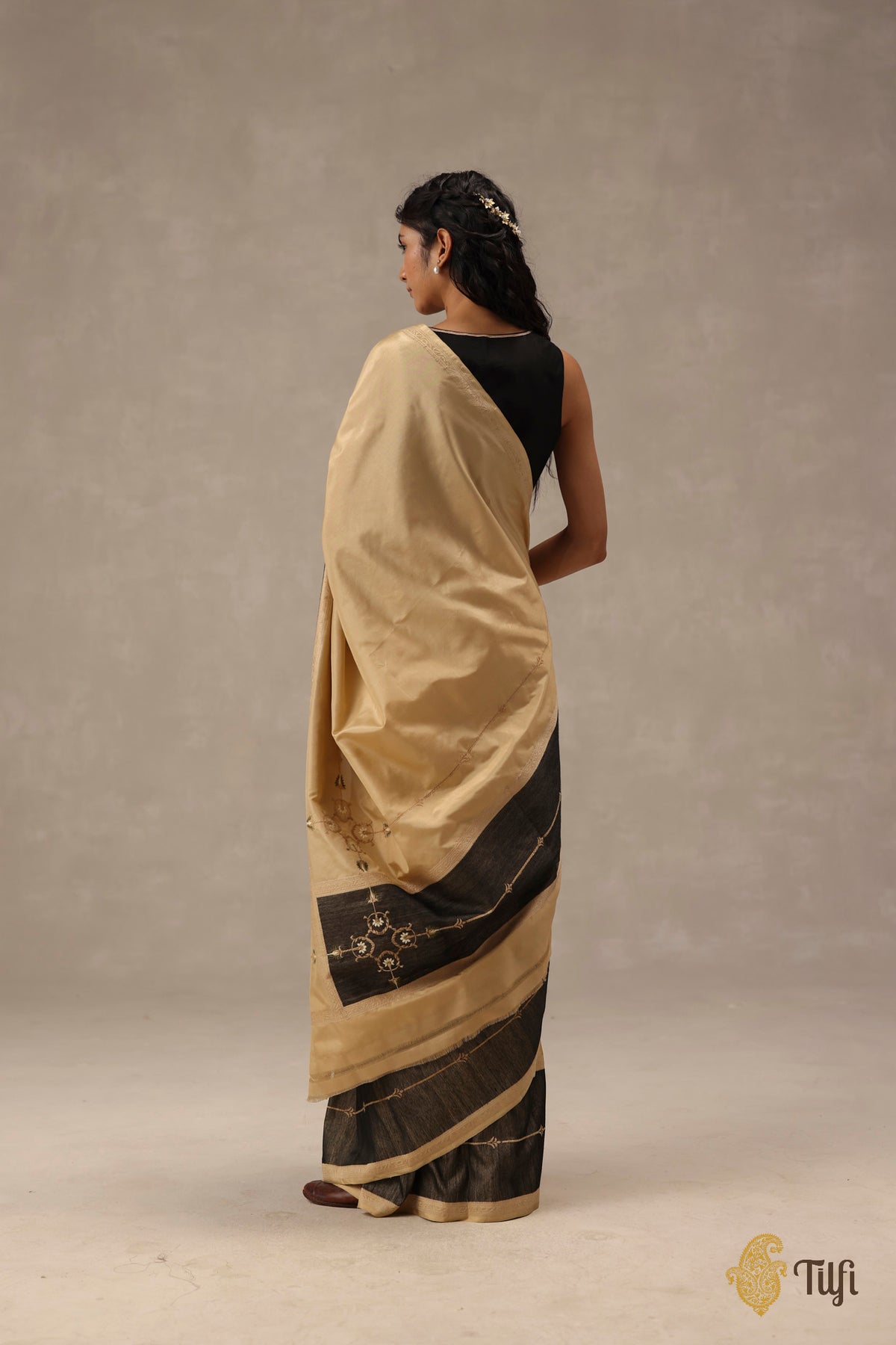 'Sienna' Beige-Black Pure Katan Gheecha Silk Banarasi Handloom Saree