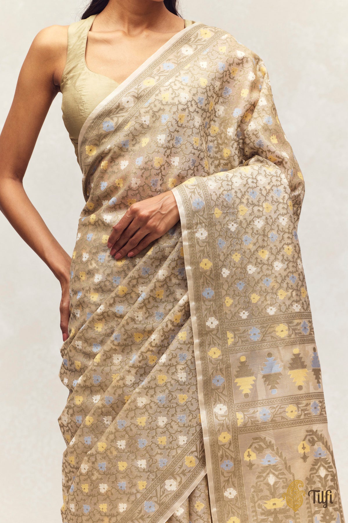TRIAL 'Mother's Favourite' Beige Pure Kora Silk Handloom Banarasi Saree
