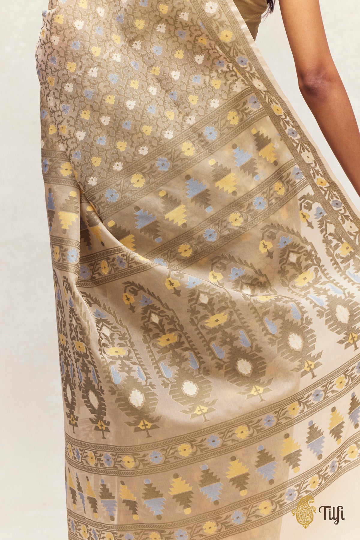 TRIAL 'Mother's Favourite' Beige Pure Kora Silk Handloom Banarasi Saree