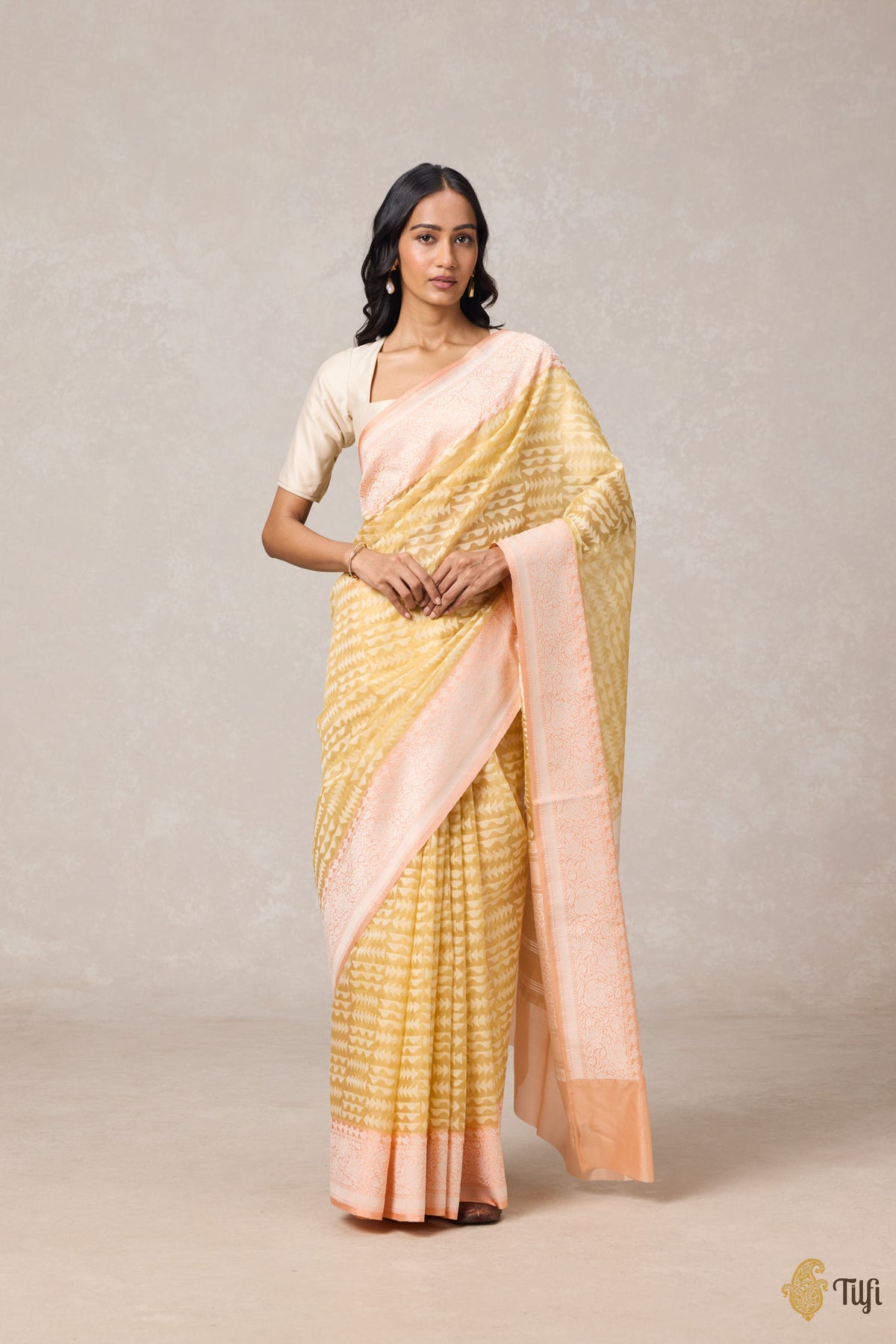 Pre-Order: Pale Yellow-Peach Pure Kora Silk Banarasi Handloom Saree