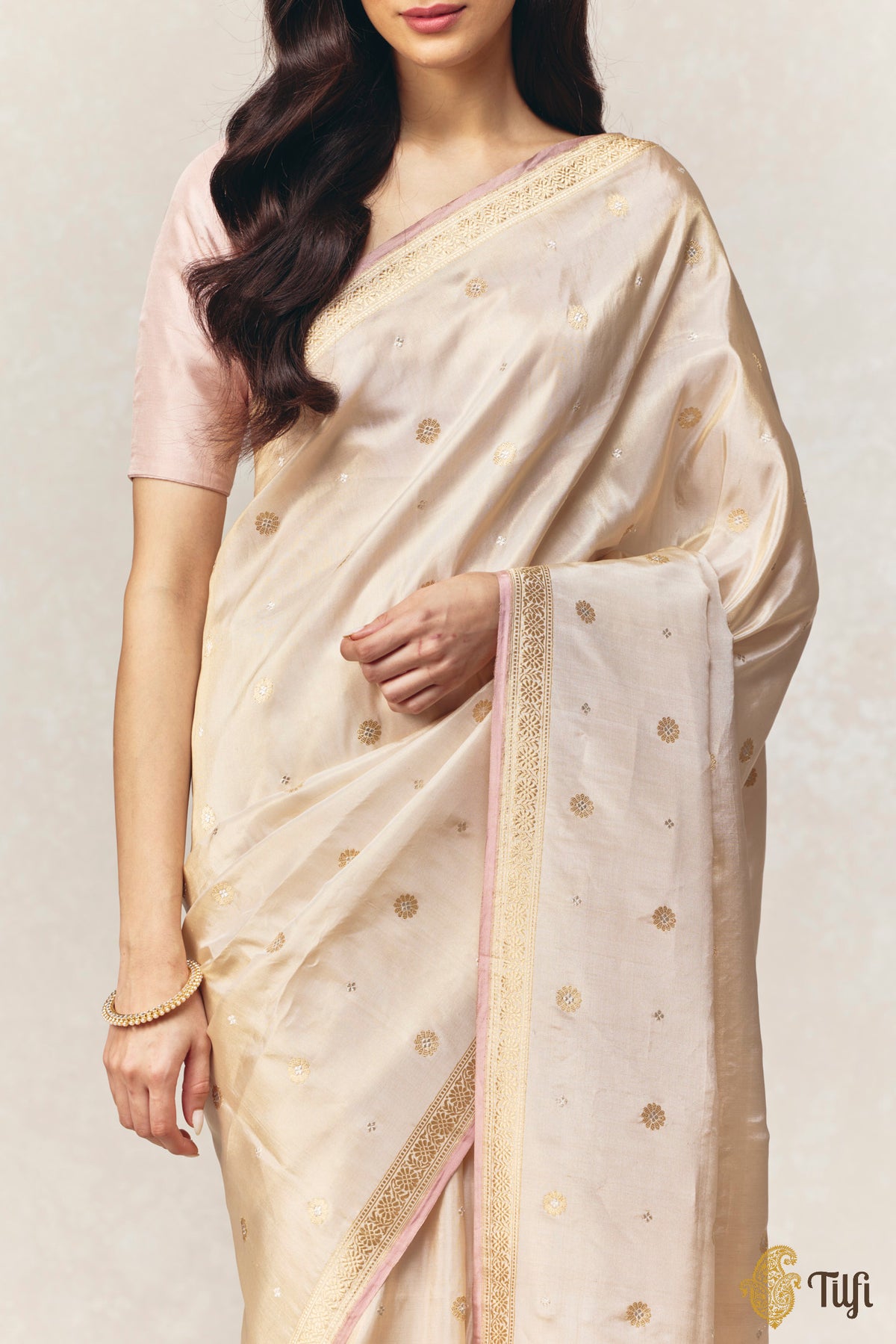 Off-White Pure Katan By Tissue Kadwa Roopa Sona Booti saree