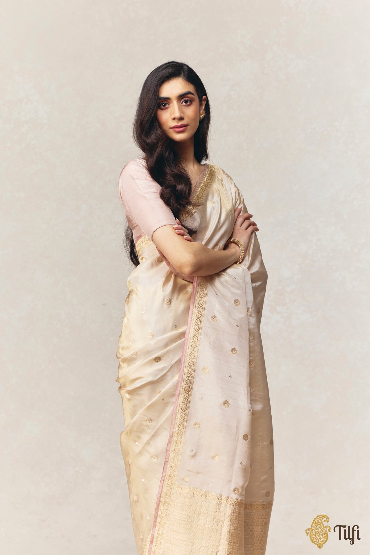 Off-White Pure Katan By Tissue Kadwa Roopa Sona Booti saree