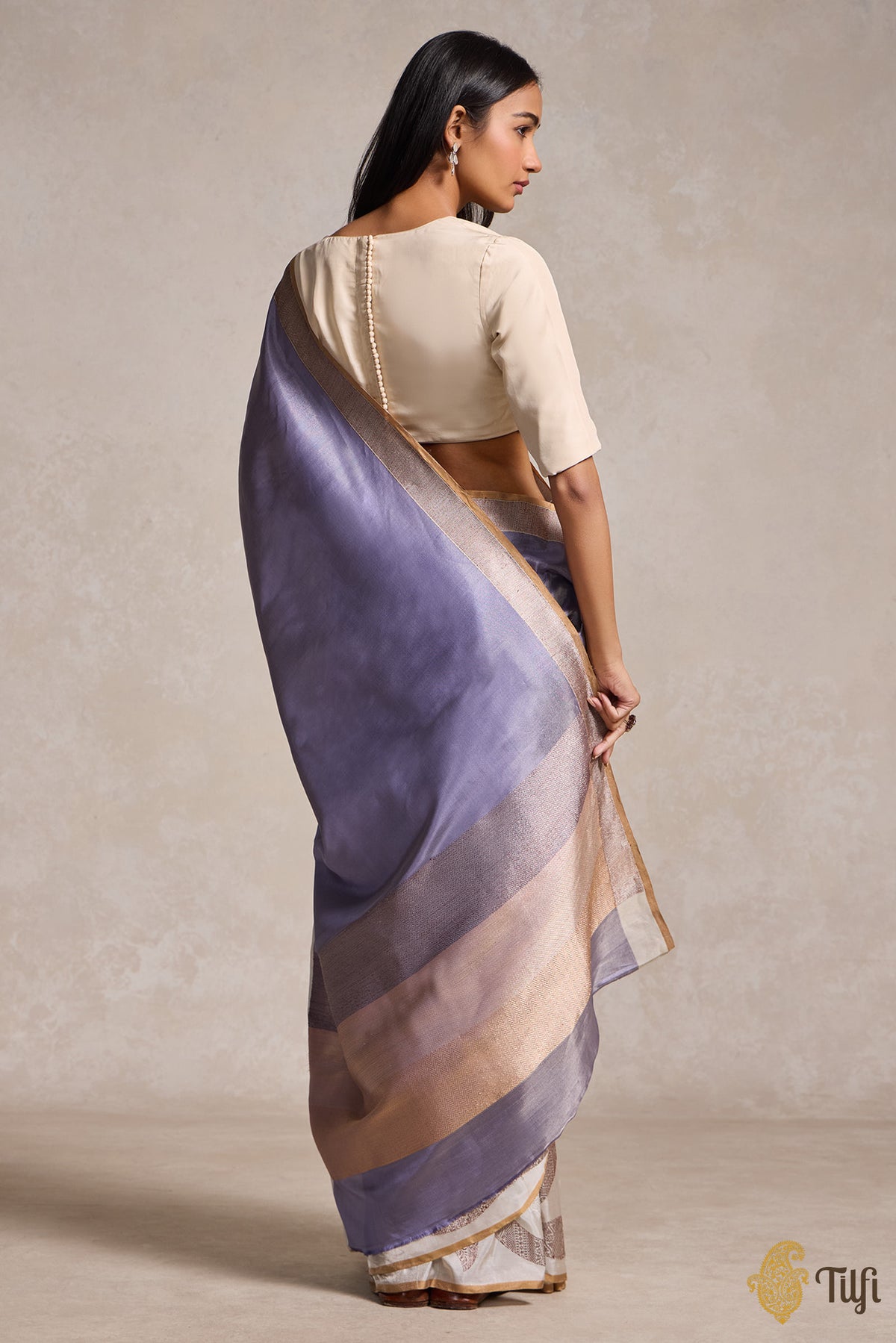 &#39;Zuhra&#39; Irish Blue-White Pure Ektara Silk Tissue Banarasi Handloom Saree