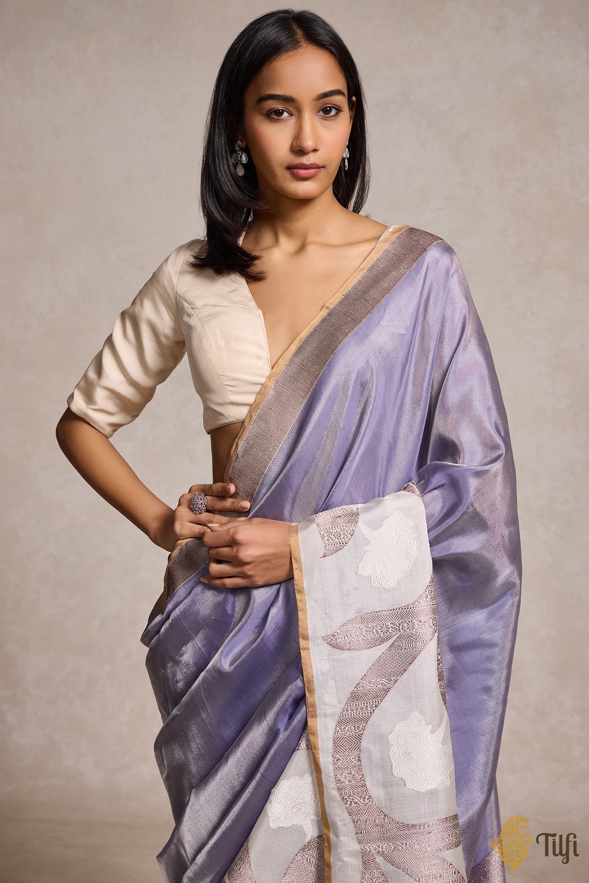 &#39;Zuhra&#39; Irish Blue-White Pure Ektara Silk Tissue Banarasi Handloom Saree