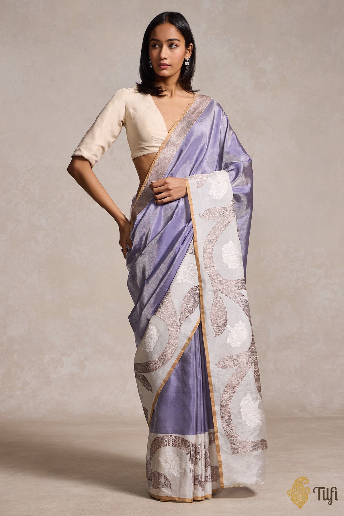 &#39;Zuhra&#39; Irish Blue-White Pure Ektara Silk Tissue Banarasi Handloom Saree