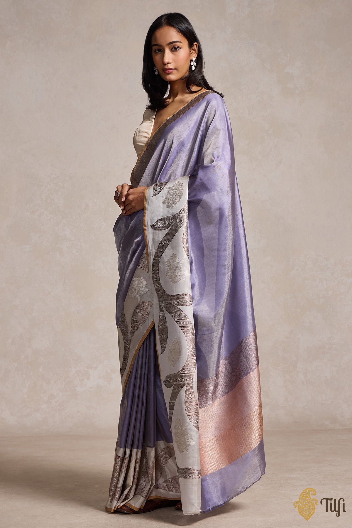 &#39;Zuhra&#39; Irish Blue-White Pure Ektara Silk Tissue Banarasi Handloom Saree