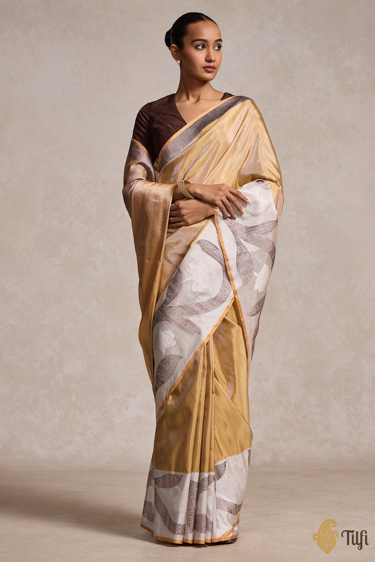 &#39;Zuhra&#39; Gold-White  Pure Ektara Silk Tissue Banarasi Handloom Saree