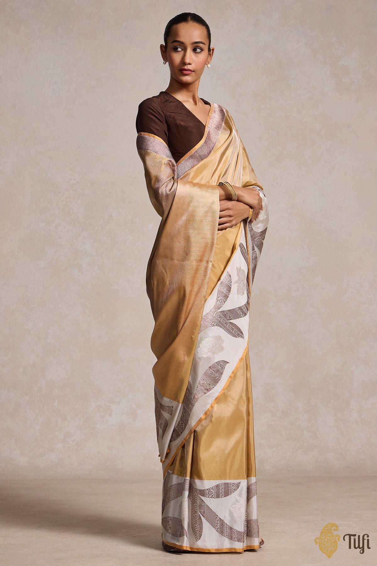 &#39;Zuhra&#39; Gold-White  Pure Ektara Silk Tissue Banarasi Handloom Saree