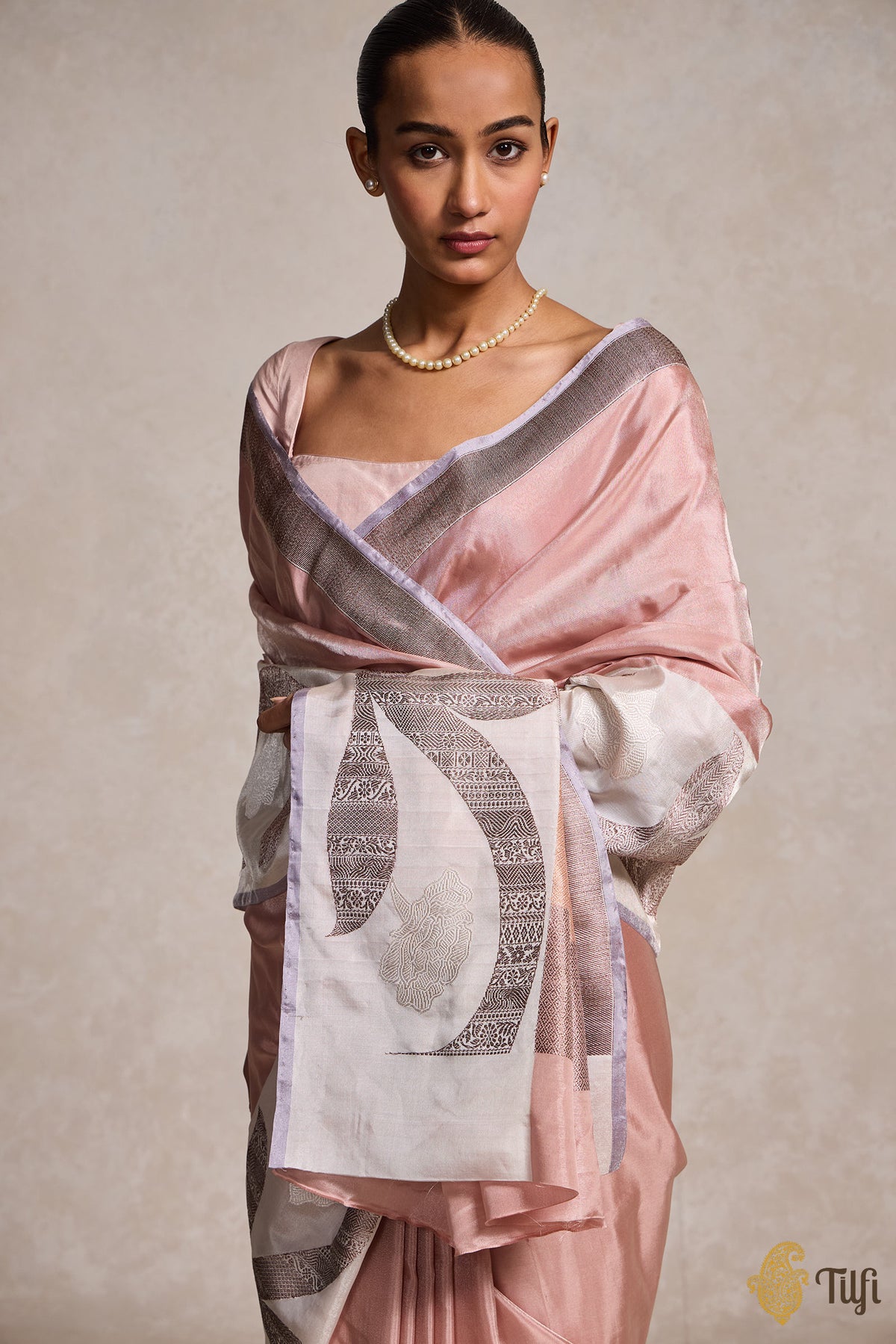 &#39;Zuhra&#39; Pastel Pink-White Pure Ektara Silk Tissue Banarasi Handloom Saree