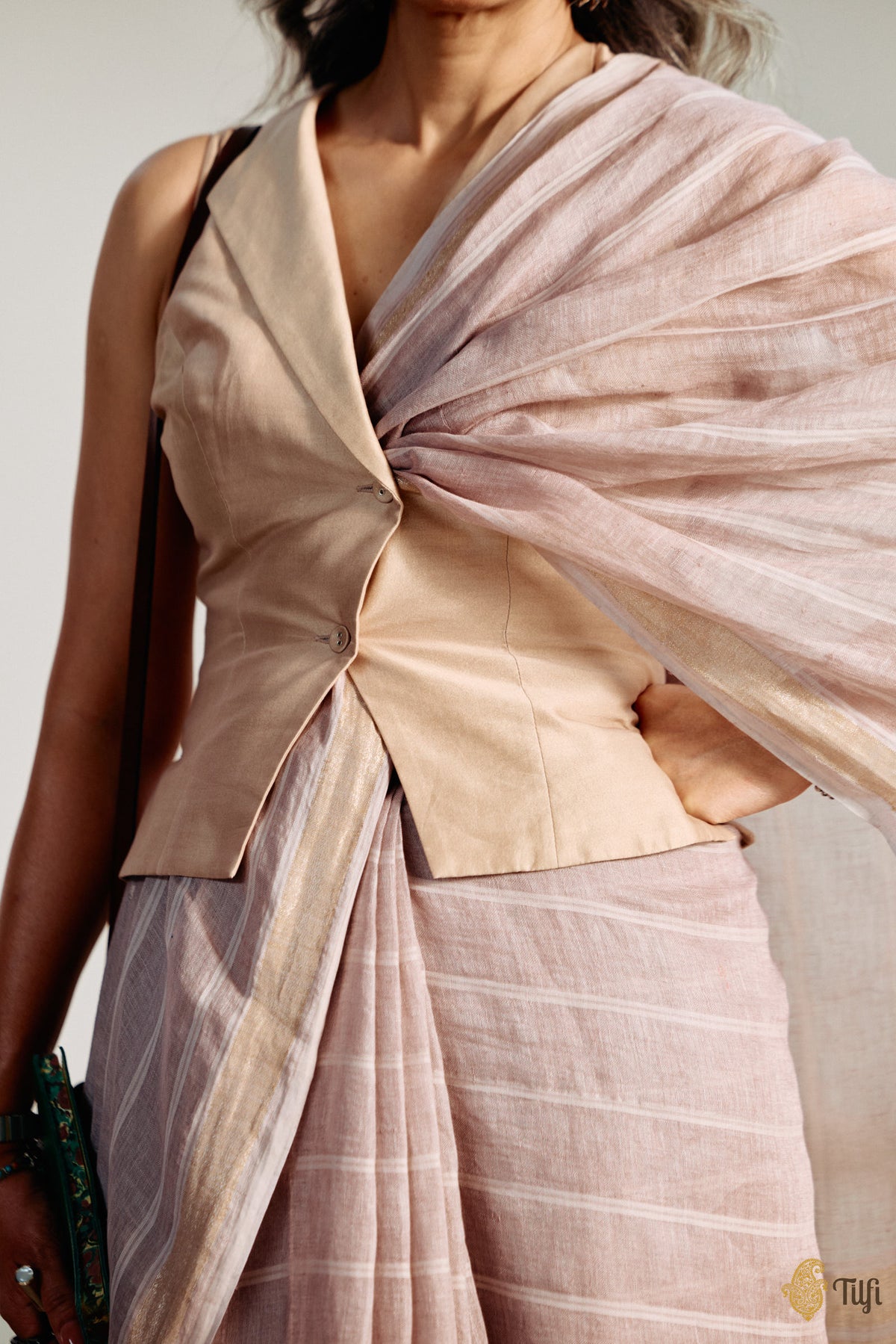 'Anjolie' Taupe Brown Pure Linen Banarasi Handloom Saree