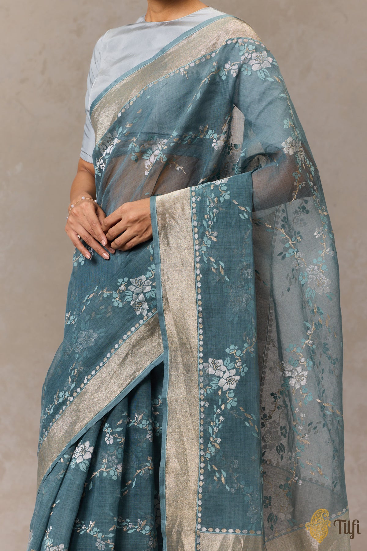 Pre-Order: &#39;Mori&#39; Blue-Grey Pure Cotton Jamdani Real Zari Banarasi Handloom Saree