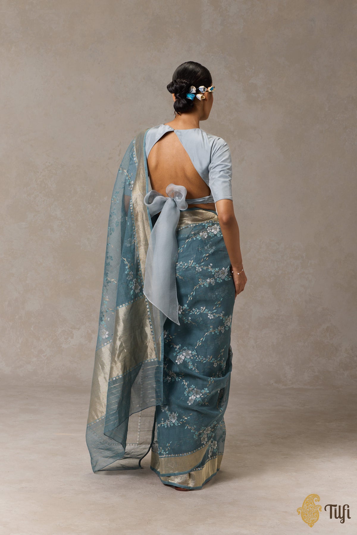 Pre-Order: &#39;Mori&#39; Blue-Grey Pure Cotton Jamdani Real Zari Banarasi Handloom Saree