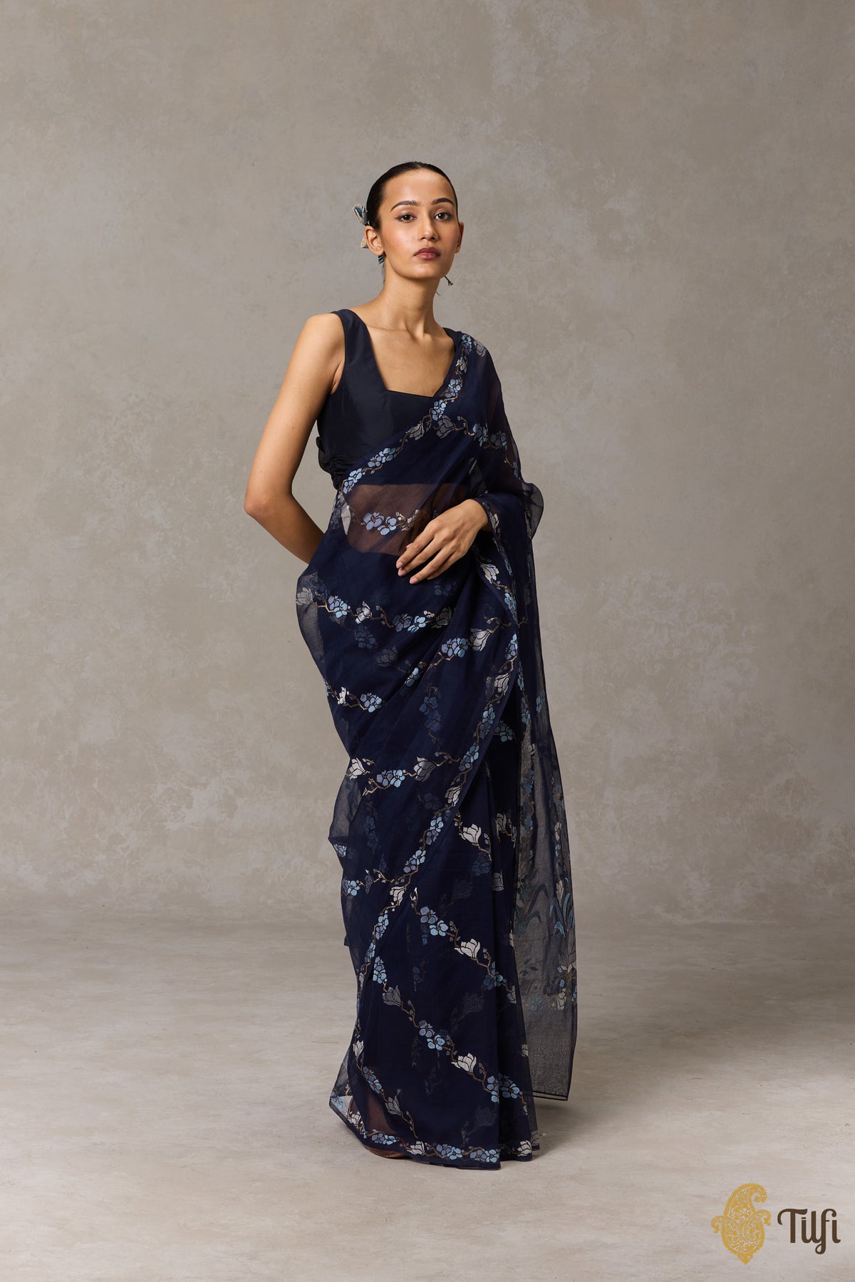 &#39;Haru&#39; Navy Blue Pure Cotton Jamdani Real Zari Banarasi Handloom Saree