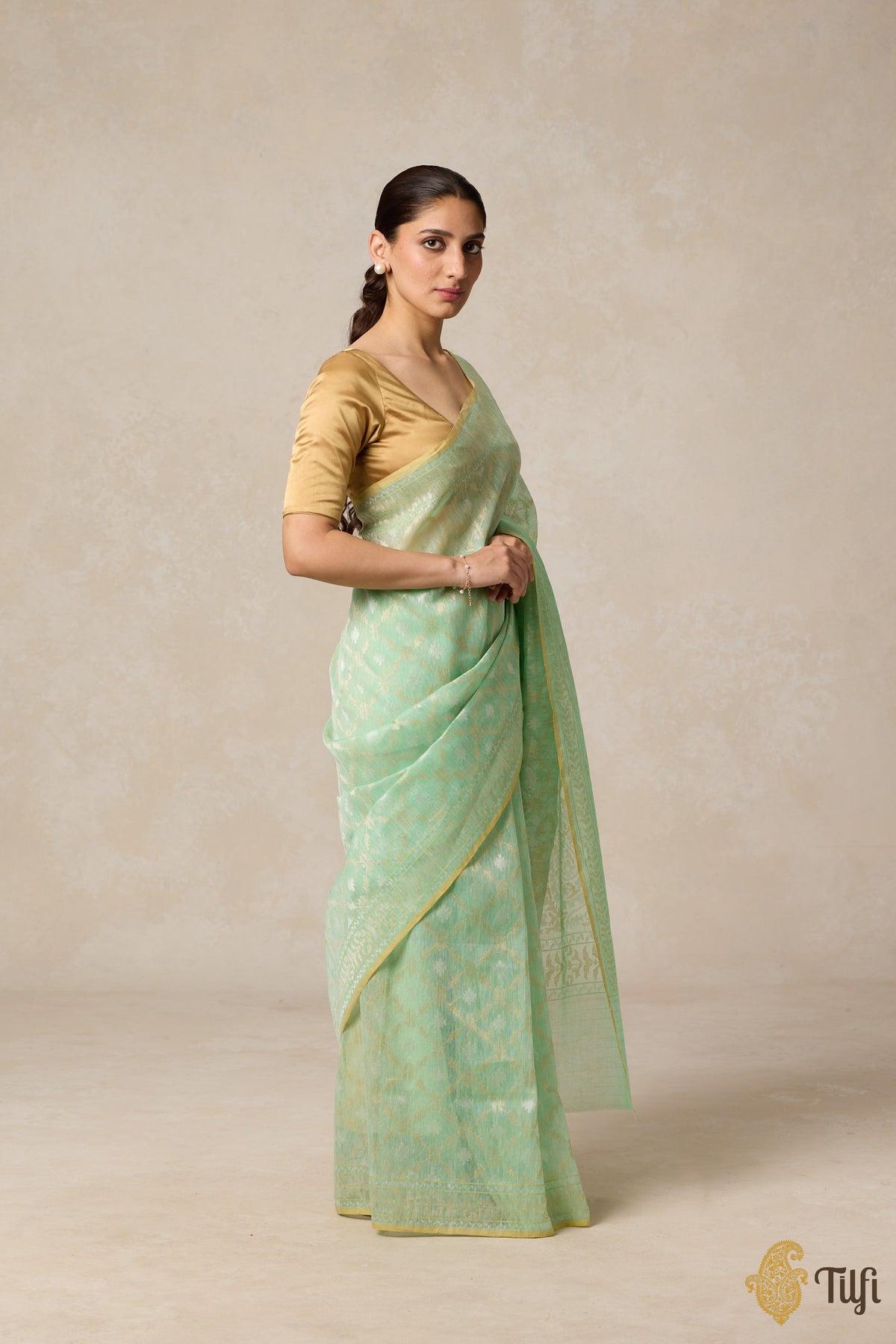 &#39;Niranjana&#39; Mint Green Pure Cotton by Linen Jamdani Real Zari Banarasi Handloom Saree