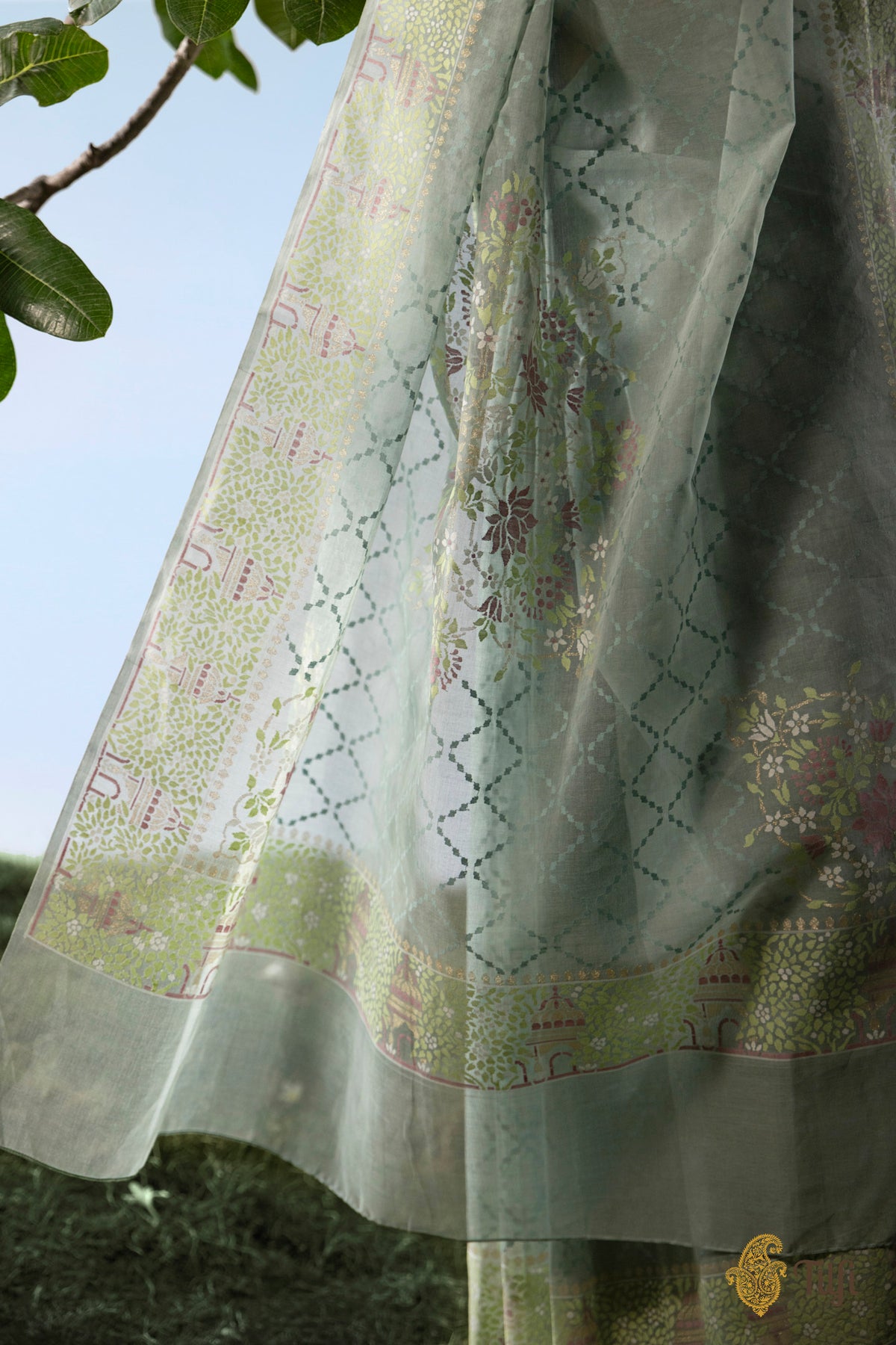 Pre-Order: 'Radhika' Sage Grey Pure Cotton Jamdani Real Zari Banarasi Handloom Saree
