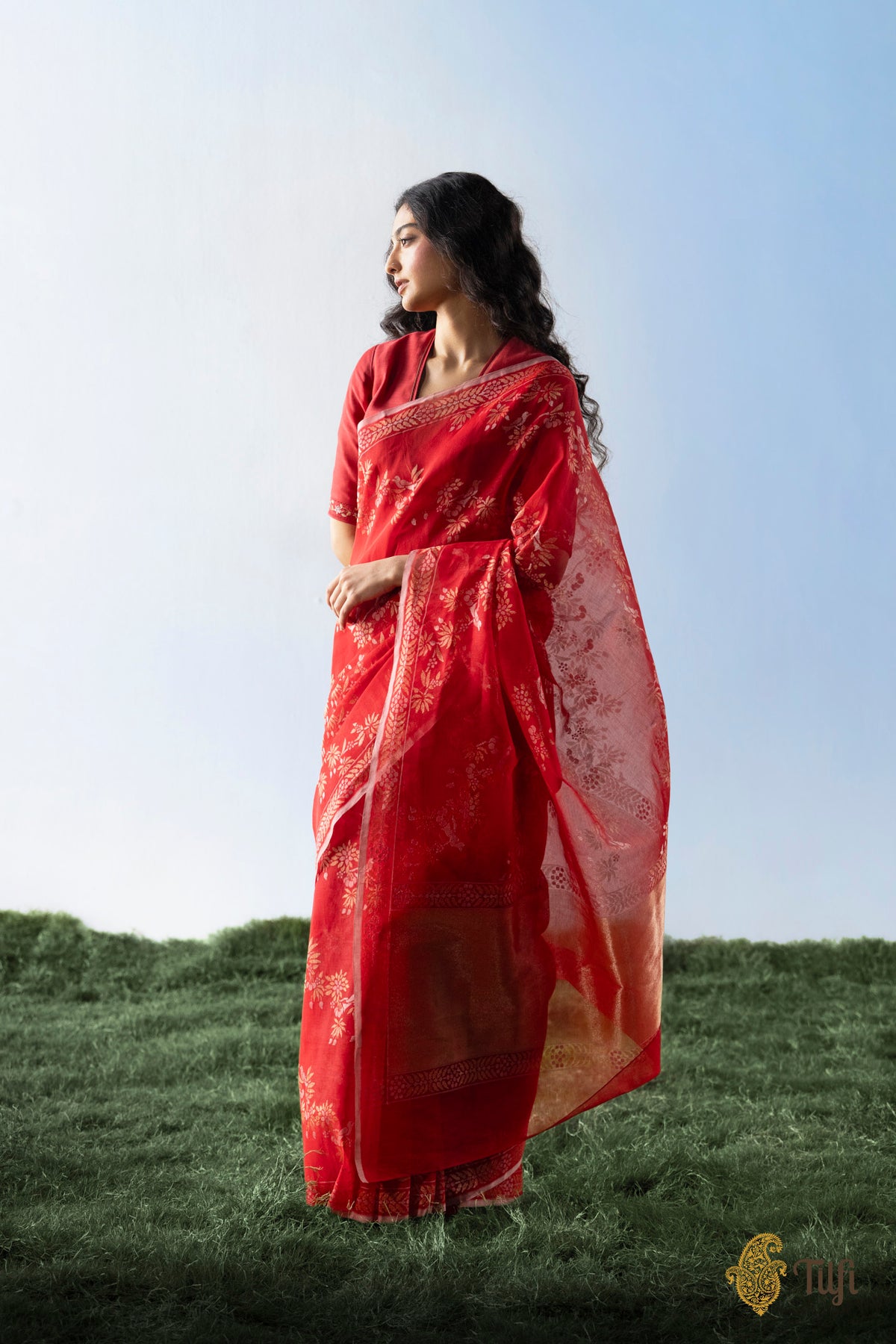Pre-Order: 'Latika' Red Pure Cotton Jamdani Real Zari Banarasi Handloom Saree