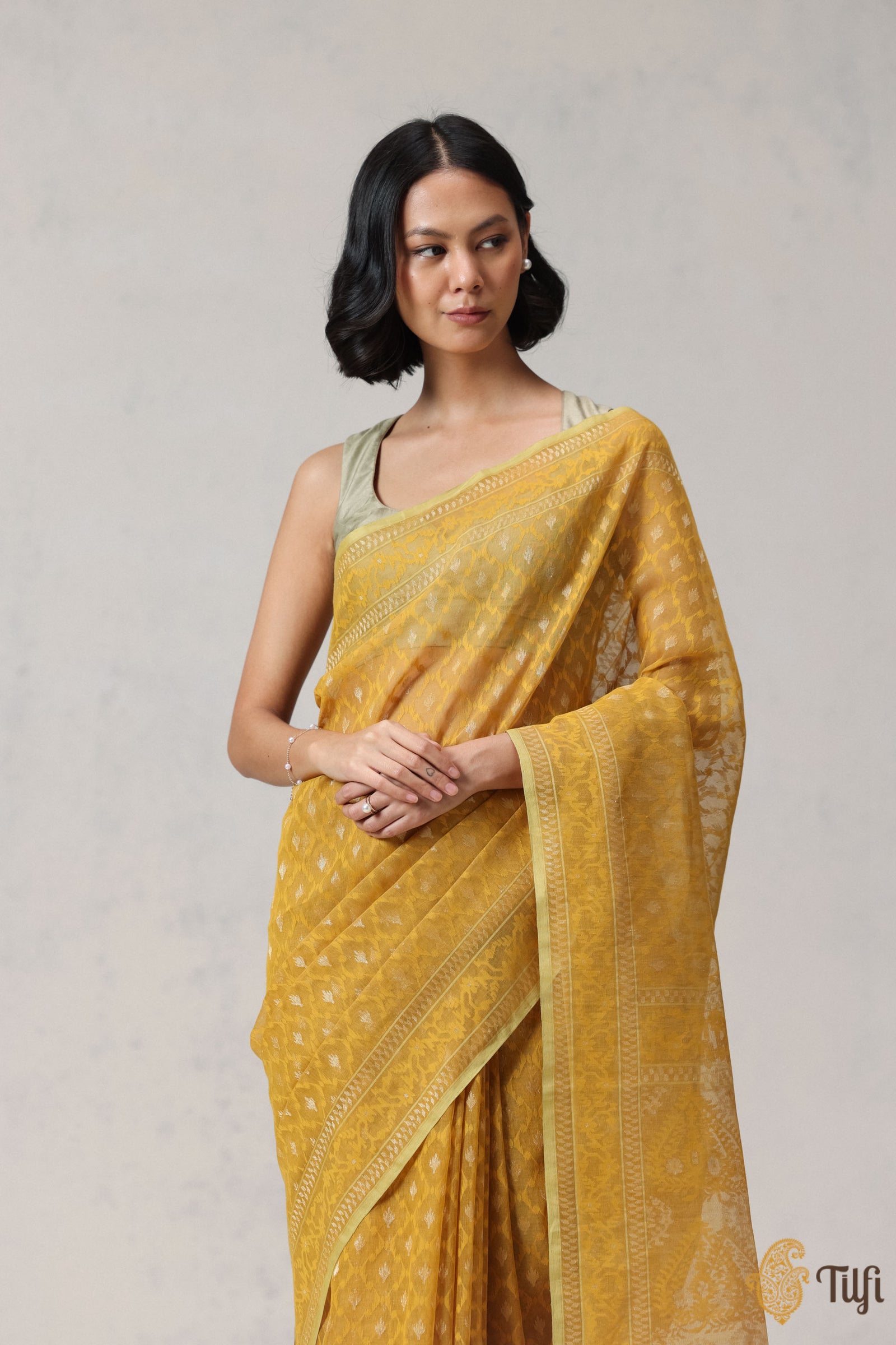 Pure Handwoven Banarasi Sarees Tagged 