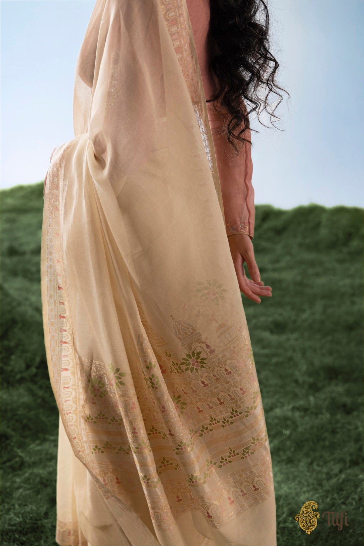 'Chhaya' Beige Pure Cotton Jamdani Real Zari Banarasi Handloom Saree