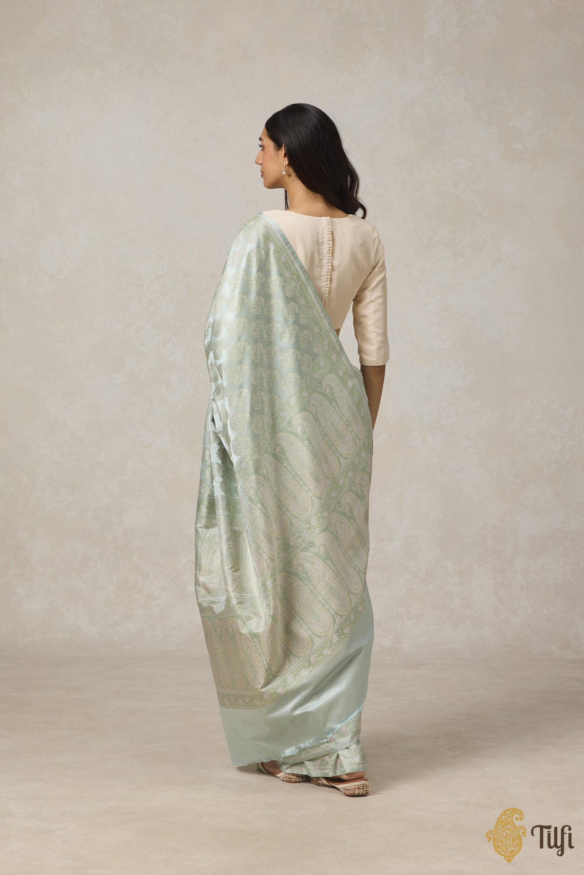 Pre-Order: Light Blue Pure Soft Satin Silk Tanchoi Jamawar Banarasi Handloom Saree