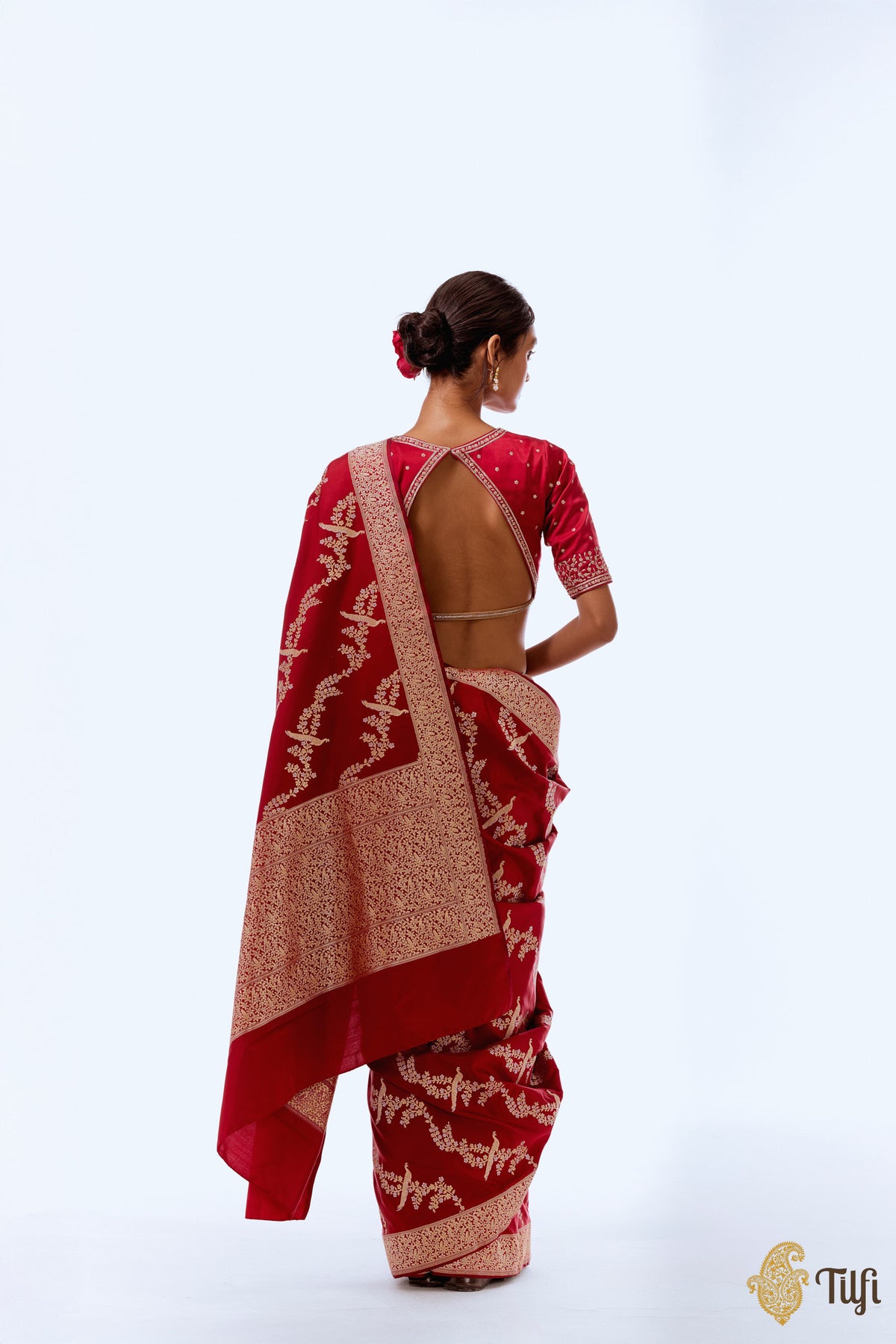 &#39;Mayura Valli&#39; Deep Red Pure Satin Silk Banarasi Handloom Saree