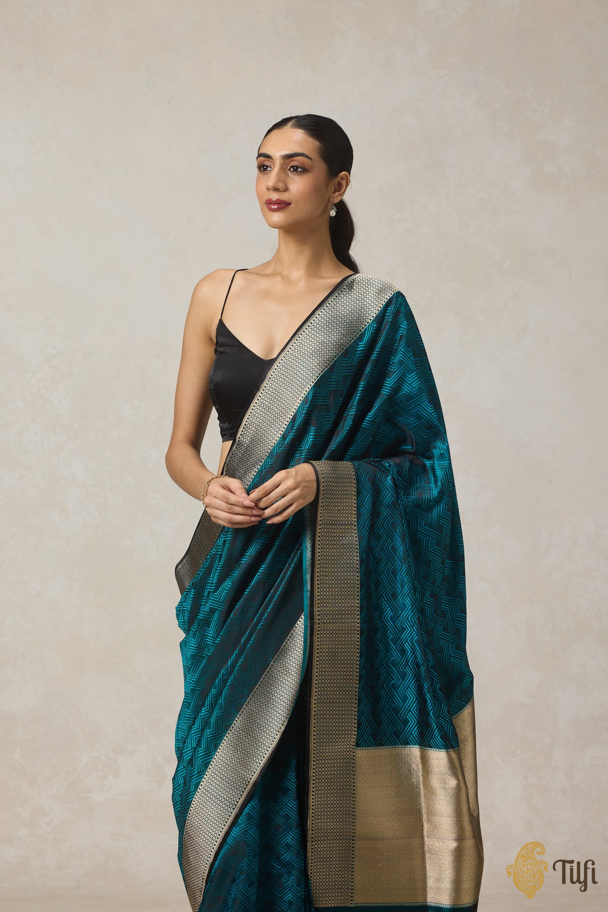 Black-Blue Pure Satin Silk Banarasi Tanchoi Handloom Saree