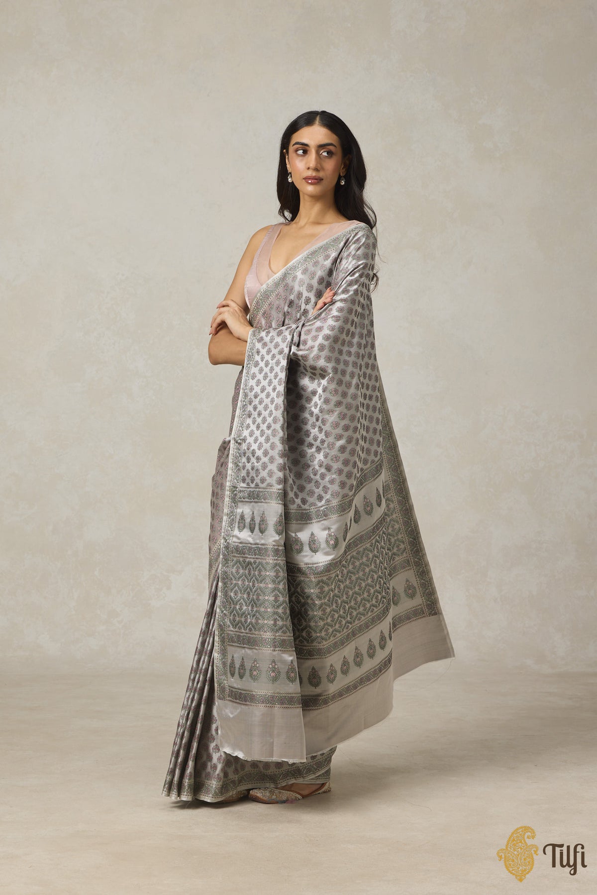 Grey-Green Pure Satin Silk Banarasi Tanchoi Handloom Saree