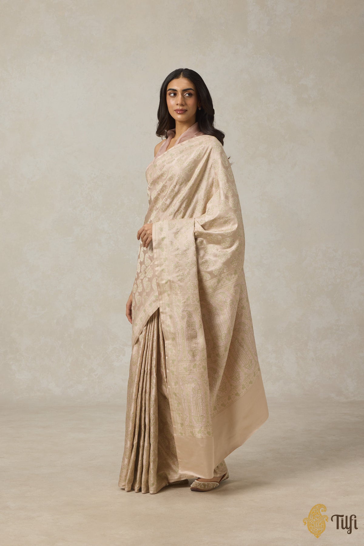 Beige Pure Soft Satin Silk Tanchoi Jamawar Banarasi Handloom Saree