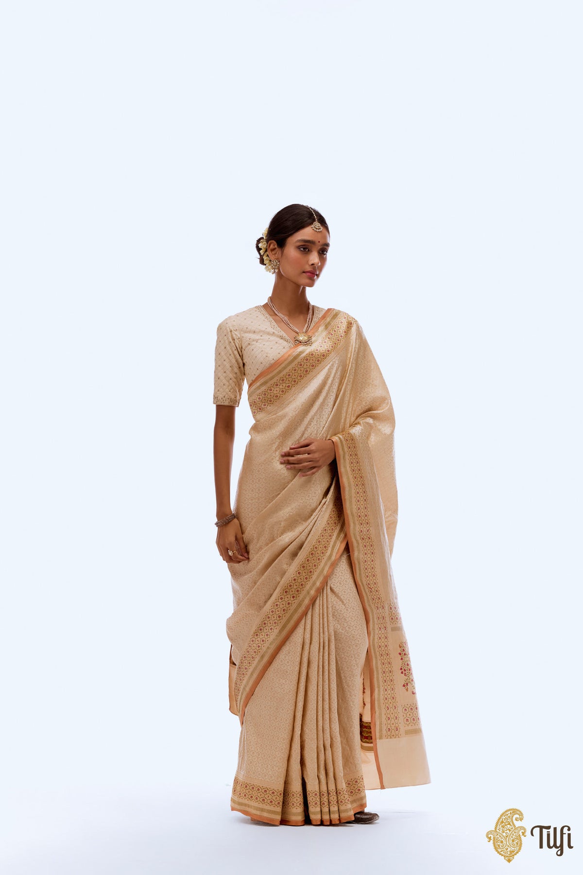 &#39;Anar Lata&#39; Cream-Gold Pure Satin Silk Tissue Banarasi Handloom Saree