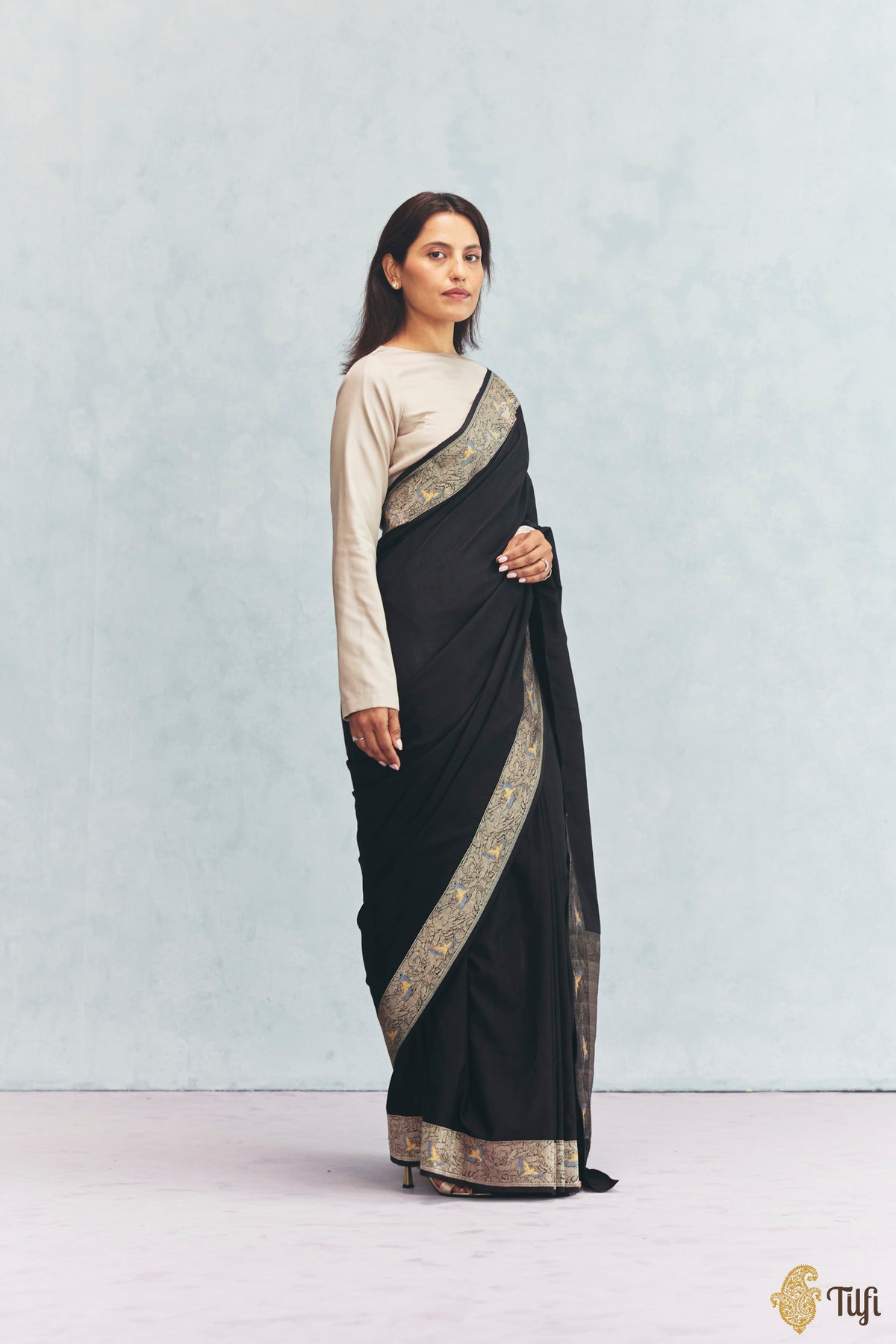 'FrostBorn' Black Silk-Pashmina Wool Banarasi Handloom Saree