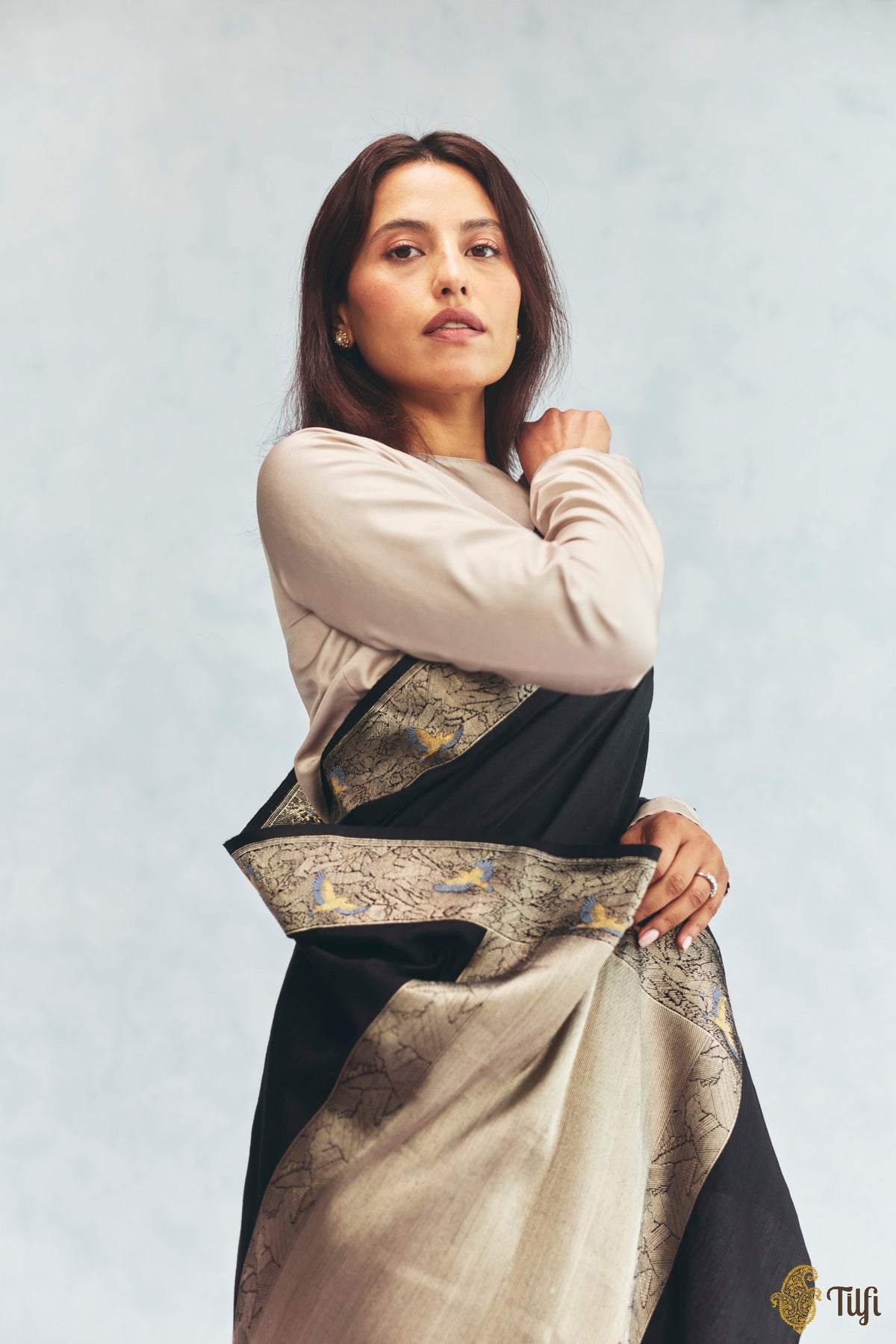 'FrostBorn' Black Silk-Pashmina Wool Banarasi Handloom Saree