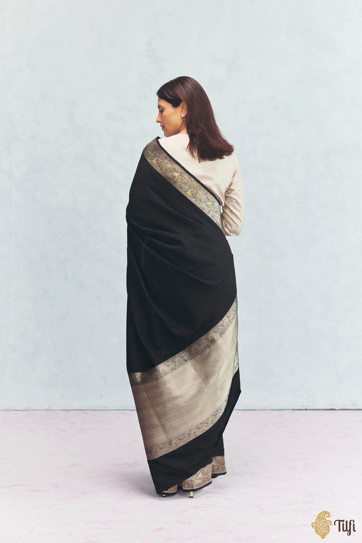 'FrostBorn' Black Silk-Pashmina Wool Banarasi Handloom Saree