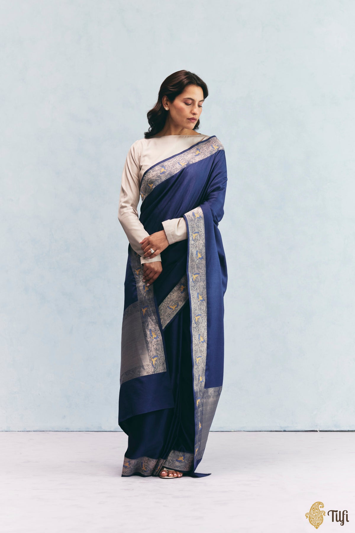 'FrostBorn' Navy Blue Silk-Pashmina Wool Banarasi Handloom Saree