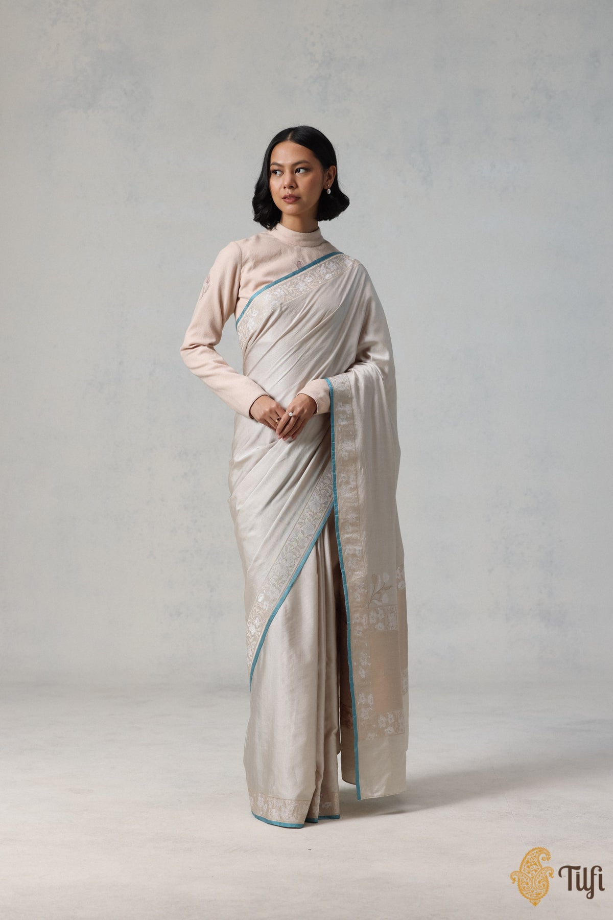 Off-White Silk-Pashmina Wool Banarasi Handloom Saree