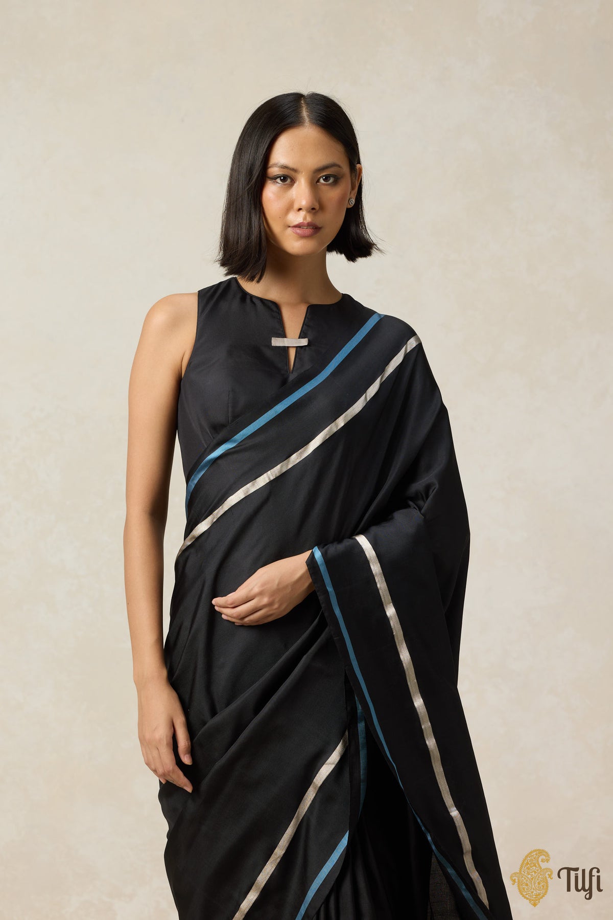 &#39;Concerto&#39; Black Pure Silk Twill Banarasi Handloom Saree