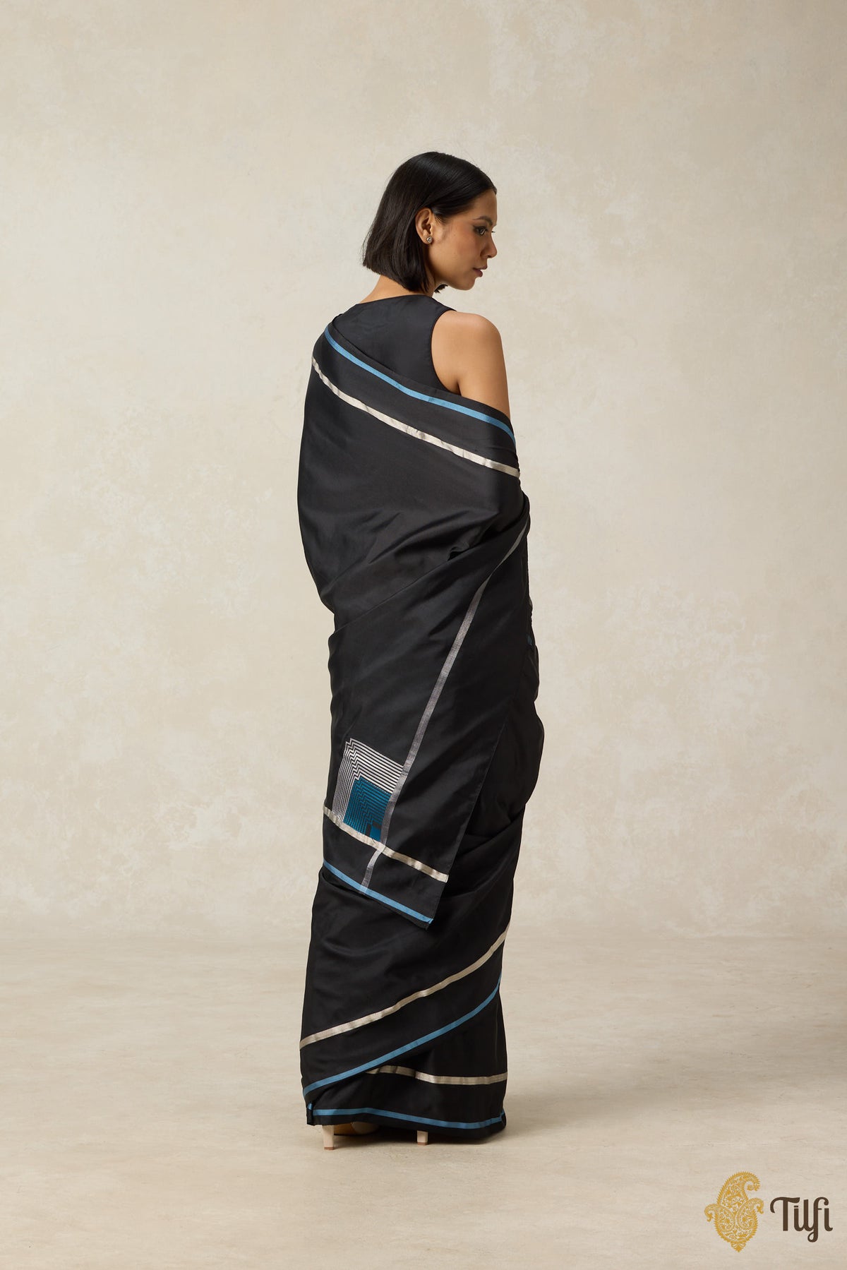 &#39;Concerto&#39; Black Pure Silk Twill Banarasi Handloom Saree