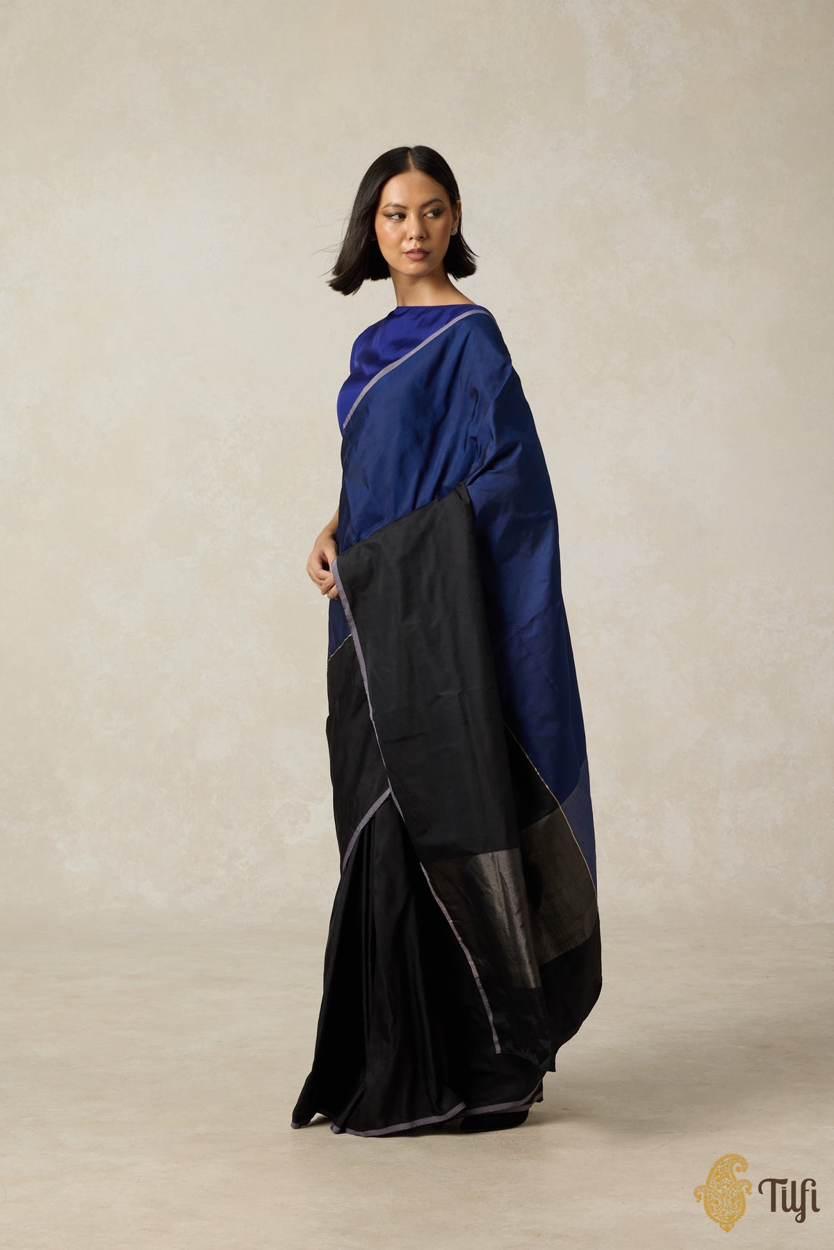 &#39;Serenade&#39; Navy Blue-Black Pure Silk Twill Banarasi Handloom Saree