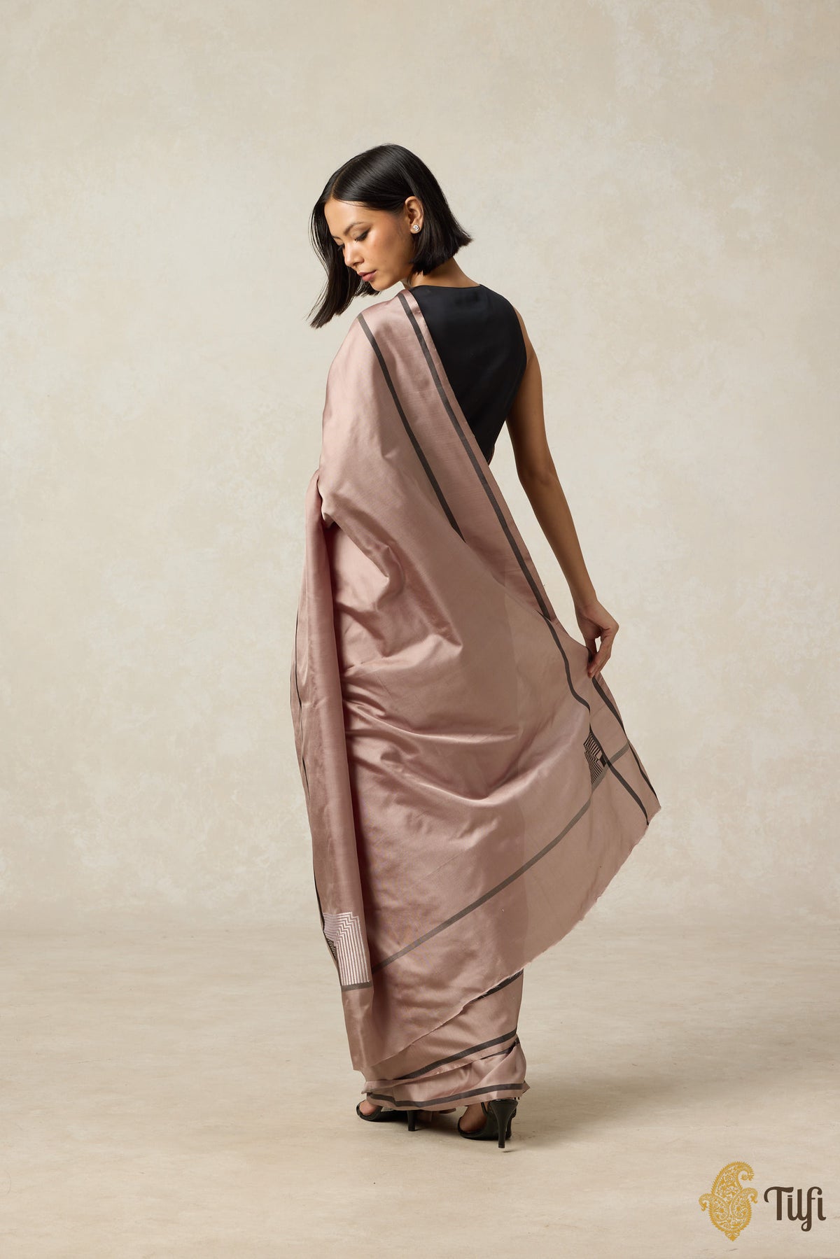 &#39;Concerto&#39; Pastel Brown Pure Silk Twill Banarasi Handloom Sare