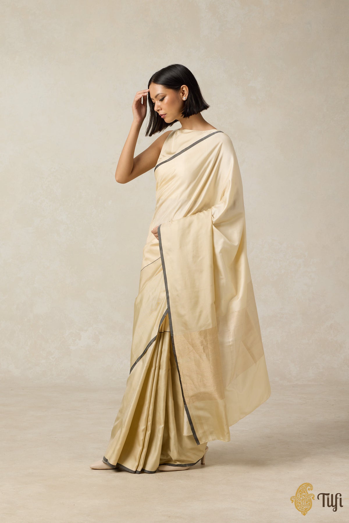 &#39;Serenade&#39; Off White-Gold Pure Silk Twill Banarasi Handloom Saree