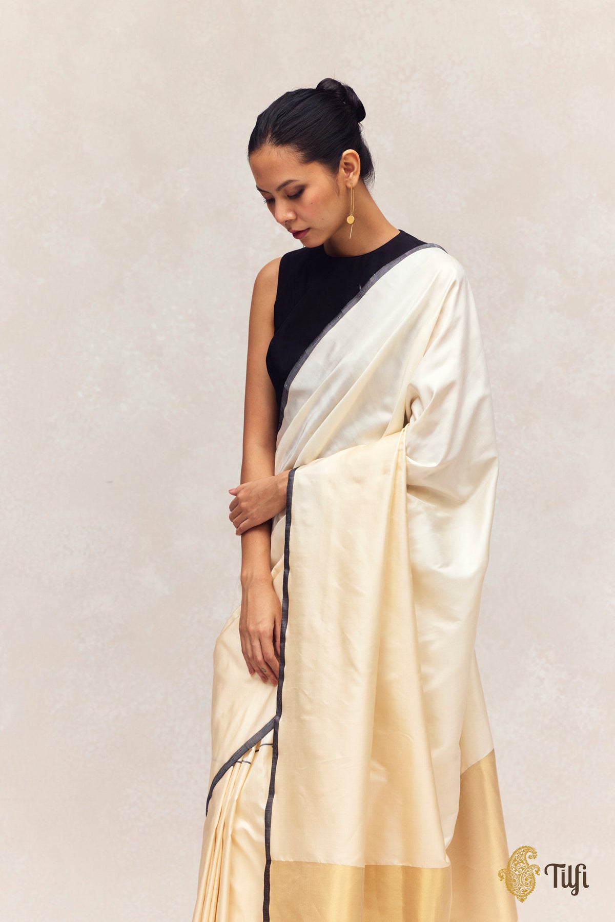 'Serenade' Light Cream Pure Silk Twill Banarasi Handloom Saree
