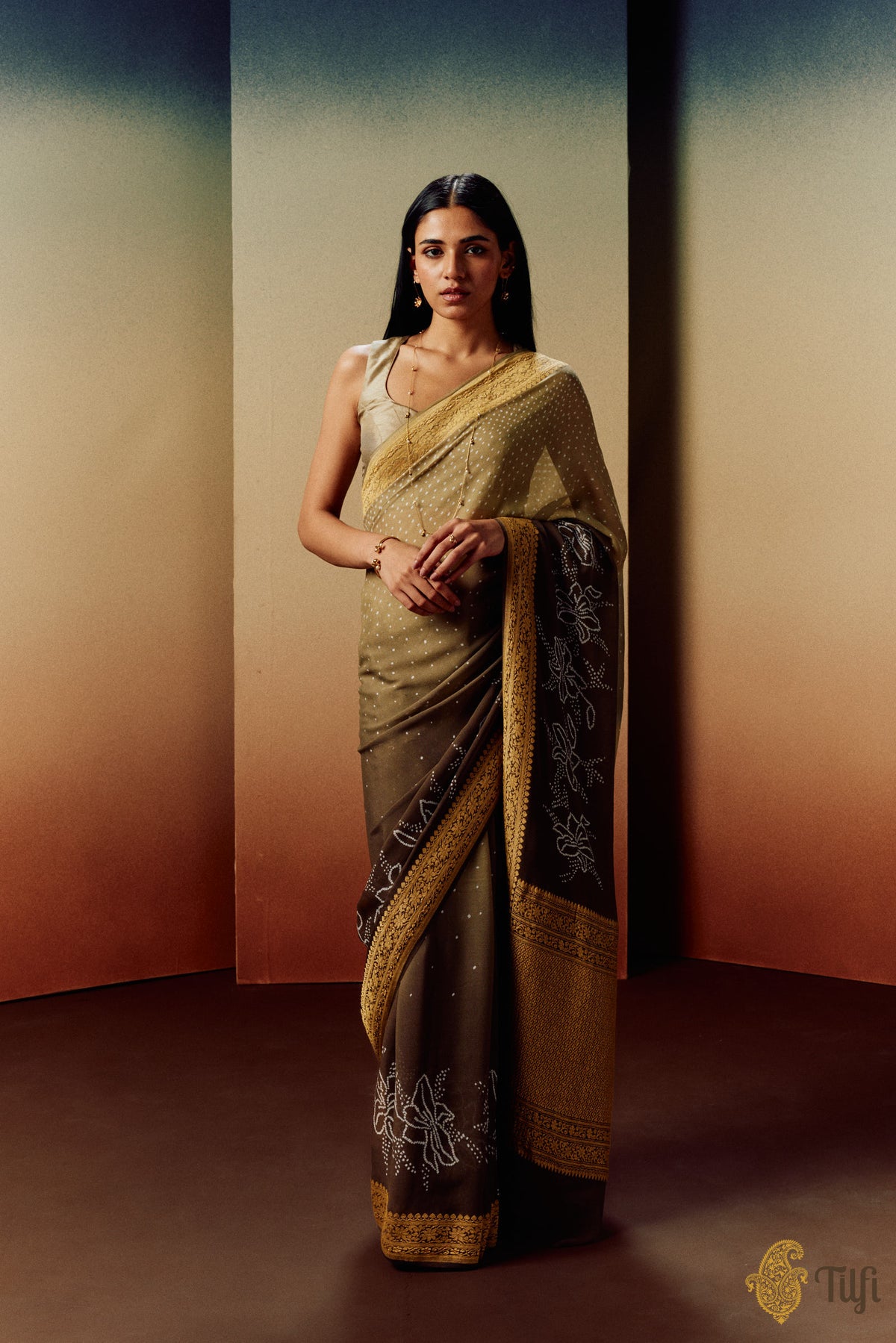 &#39;Lily&#39; Sage-Brown Pure Georgette Banarasi Bandhani Handloom Saree