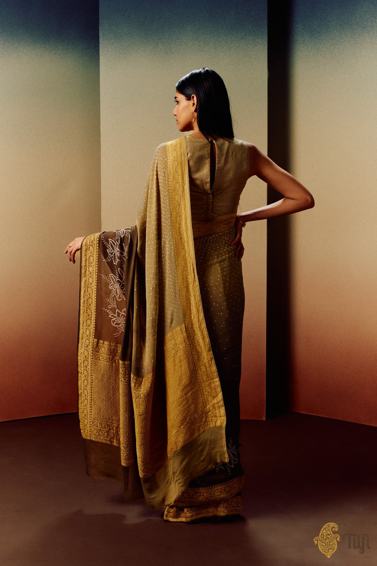 &#39;Lily&#39; Sage-Brown Pure Georgette Banarasi Bandhani Handloom Saree