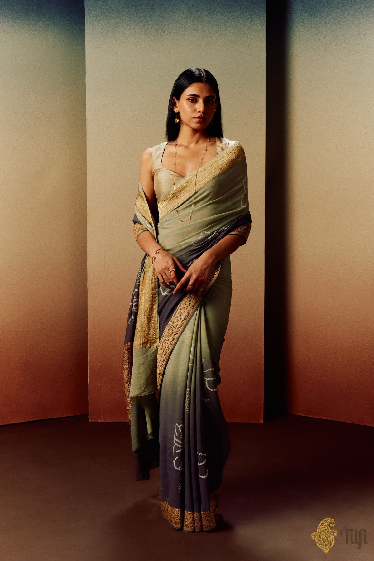 &#39;Hibiscus&#39; Light Sage Green-Grey Pure Georgette Banarasi Bandhani Handloom Saree